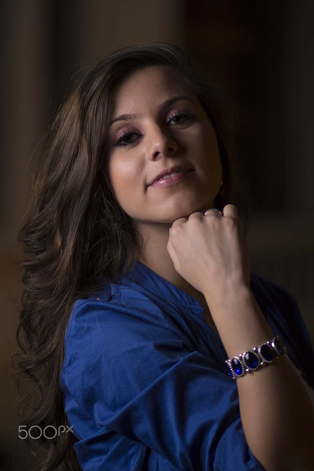 Canon EF 85mm F1.8 USM sample photo. Night portrait photography