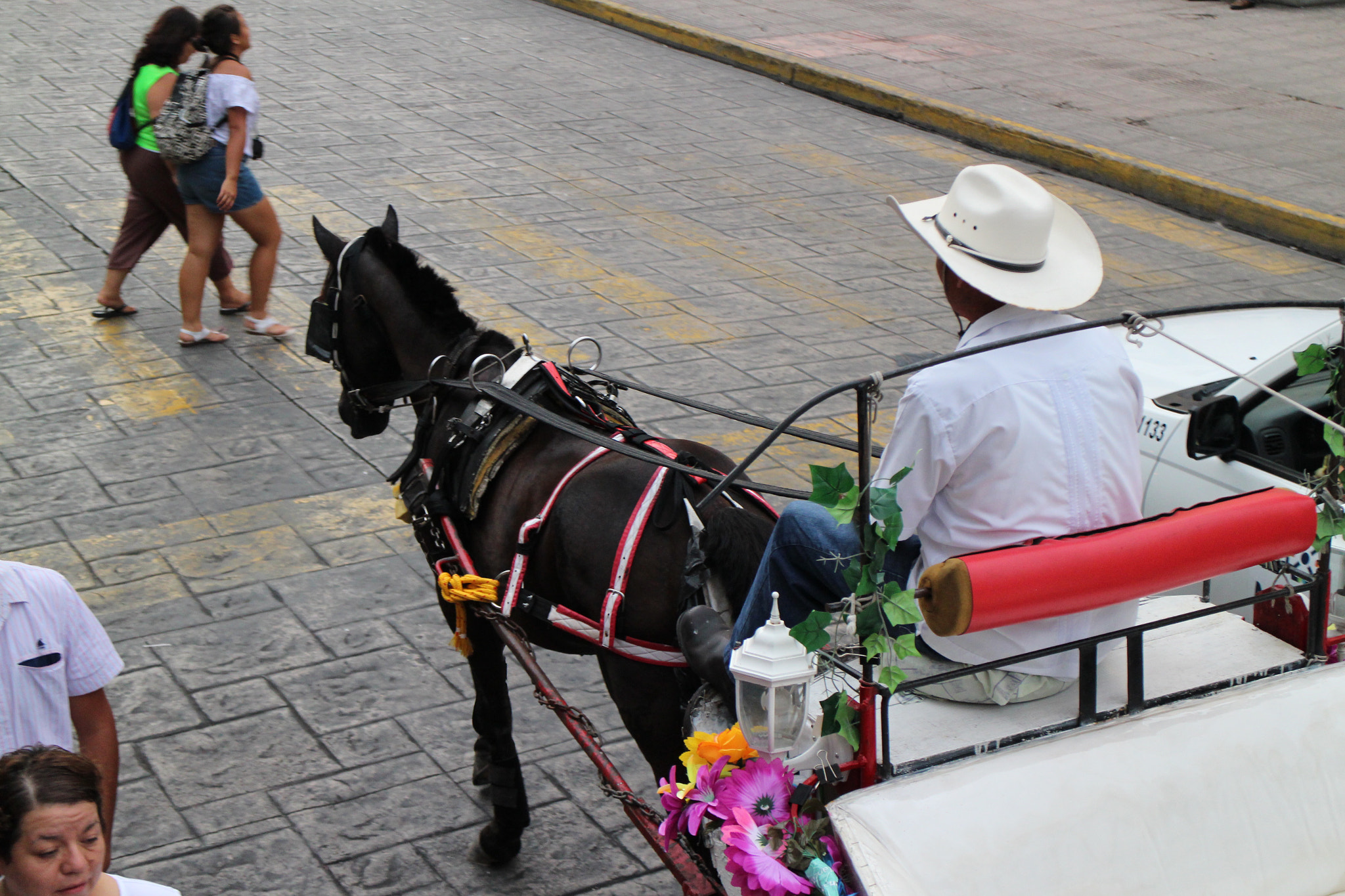 Canon EOS M2 sample photo. Taxi photography