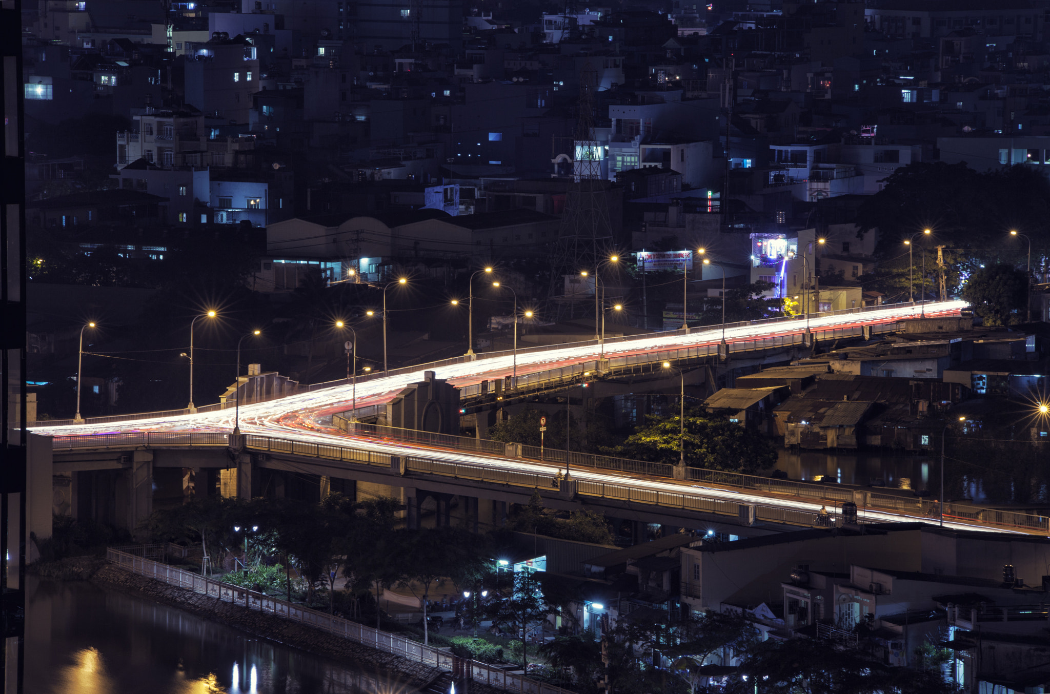 Sigma 70-200mm F2.8 EX DG OS HSM sample photo. Saigon night 2 photography