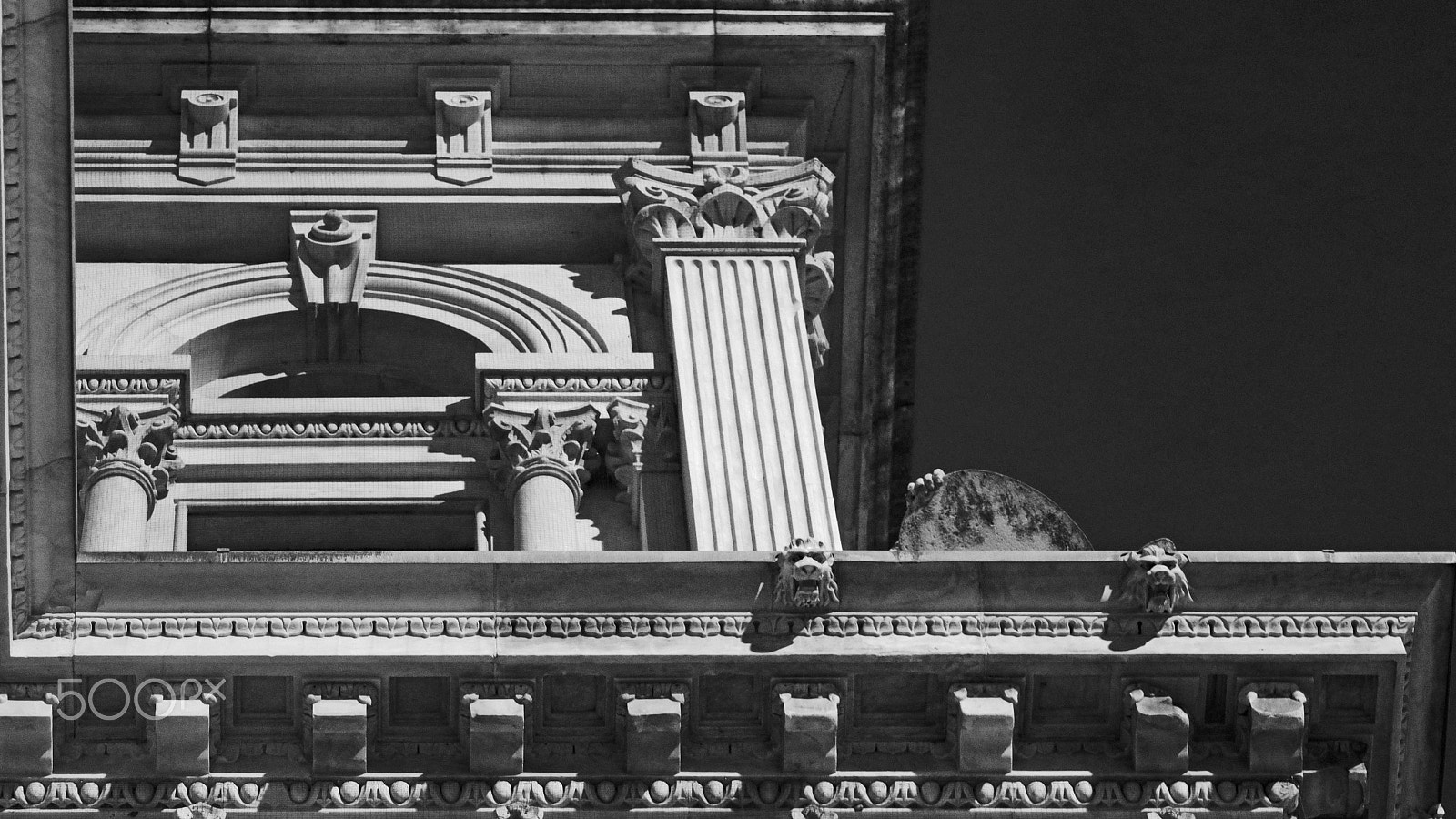 Pentax smc D-FA 100mm F2.8 Macro WR sample photo. Philadelphia city hall black and white photography