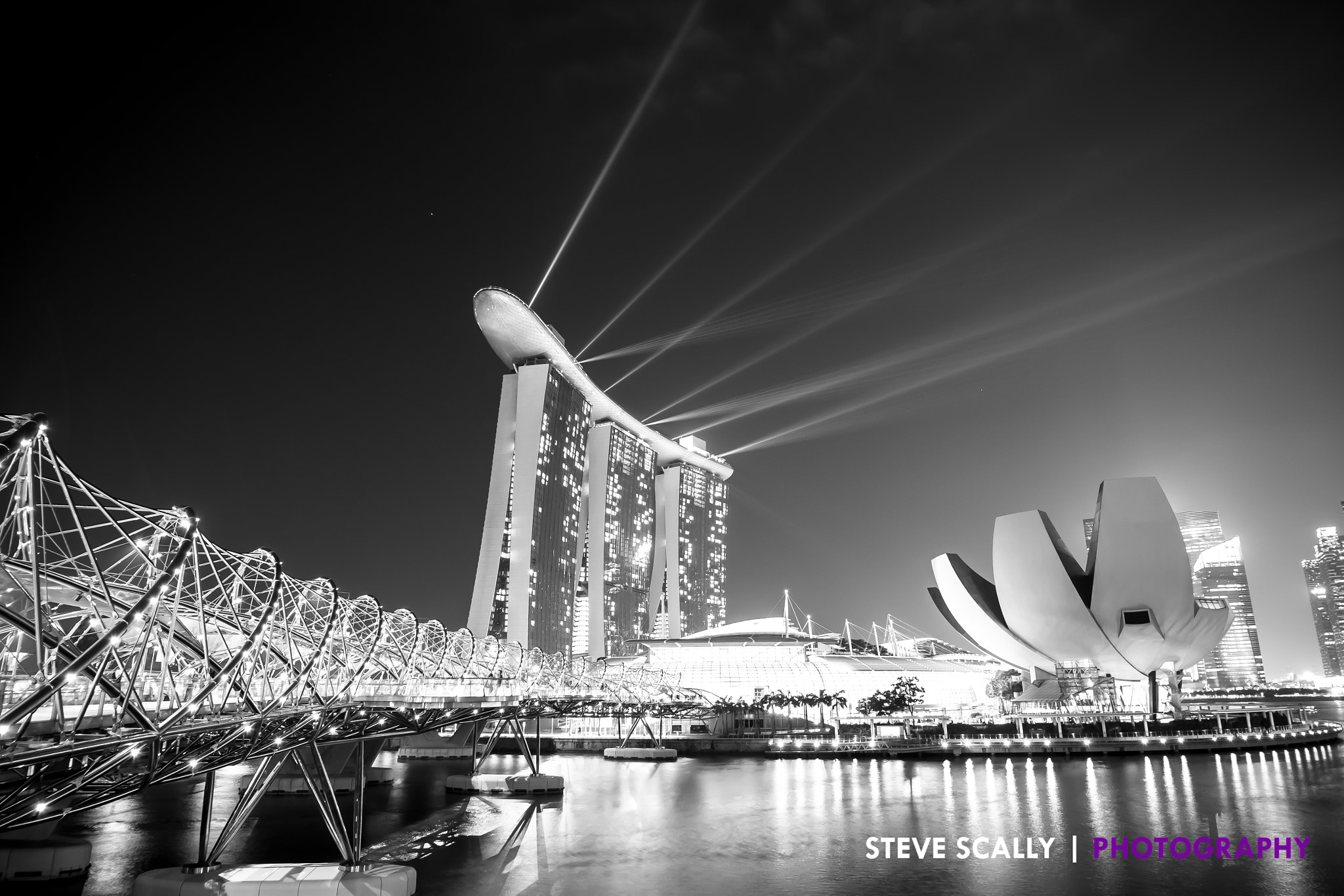 Sigma 10-20mm F3.5 EX DC HSM sample photo. Marina bay sands lightshow photography