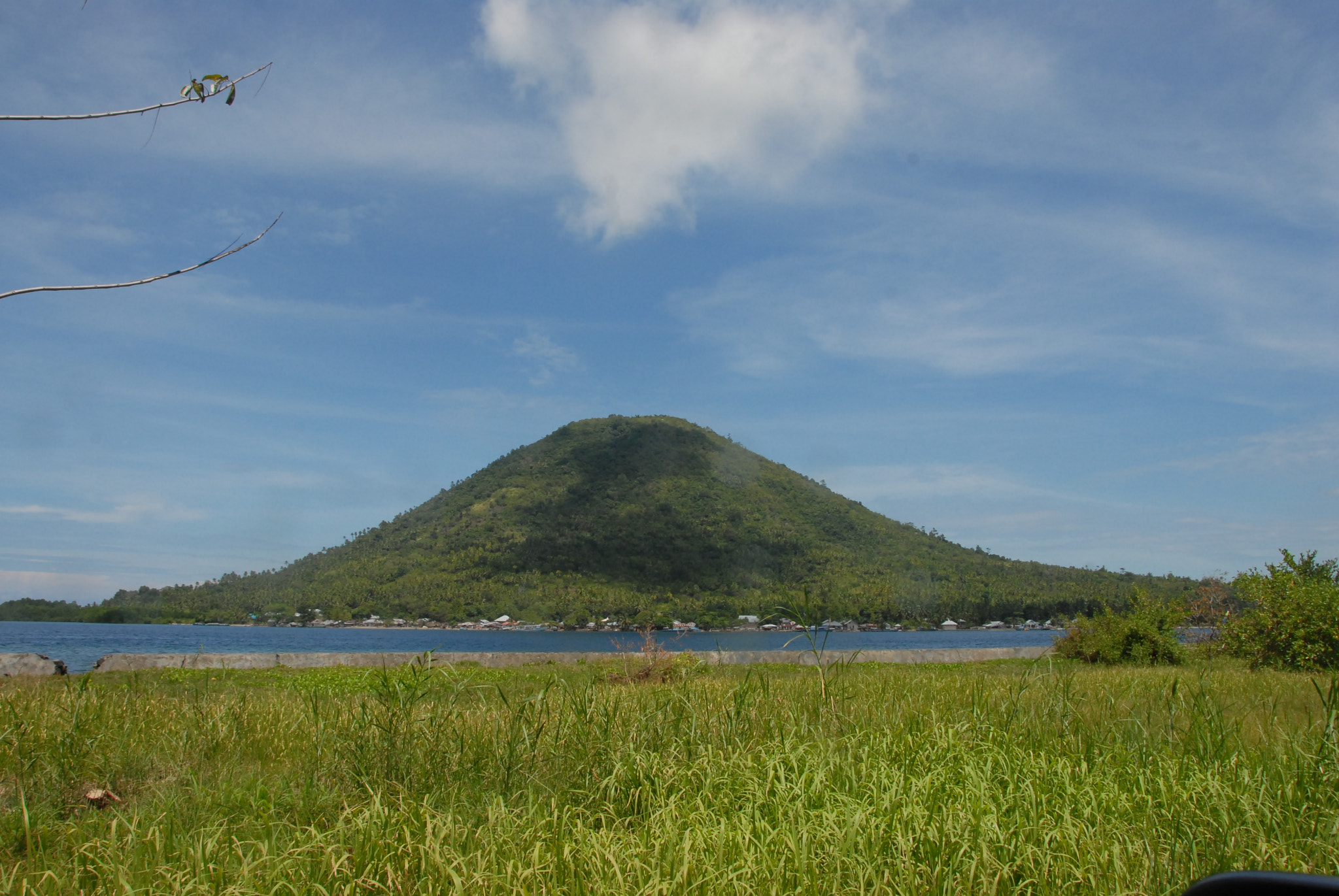 Nikon D200 sample photo. Di tidore () photography
