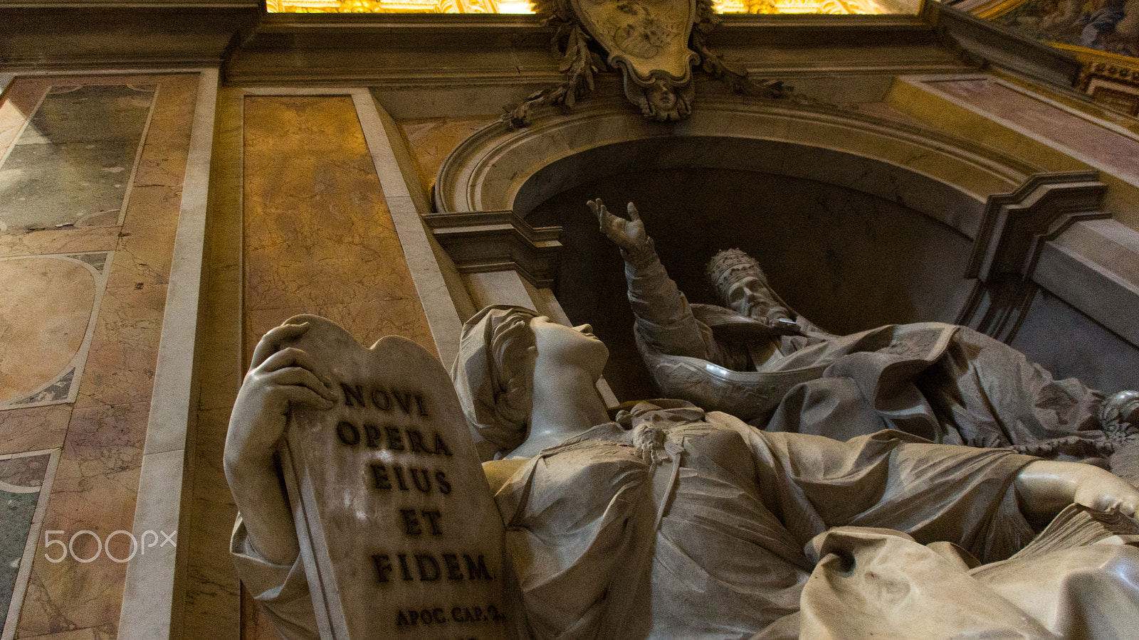 Sony SLT-A65 (SLT-A65V) + Tamron AF 28-105mm F4-5.6 [IF] sample photo. St. peter's basilica photography