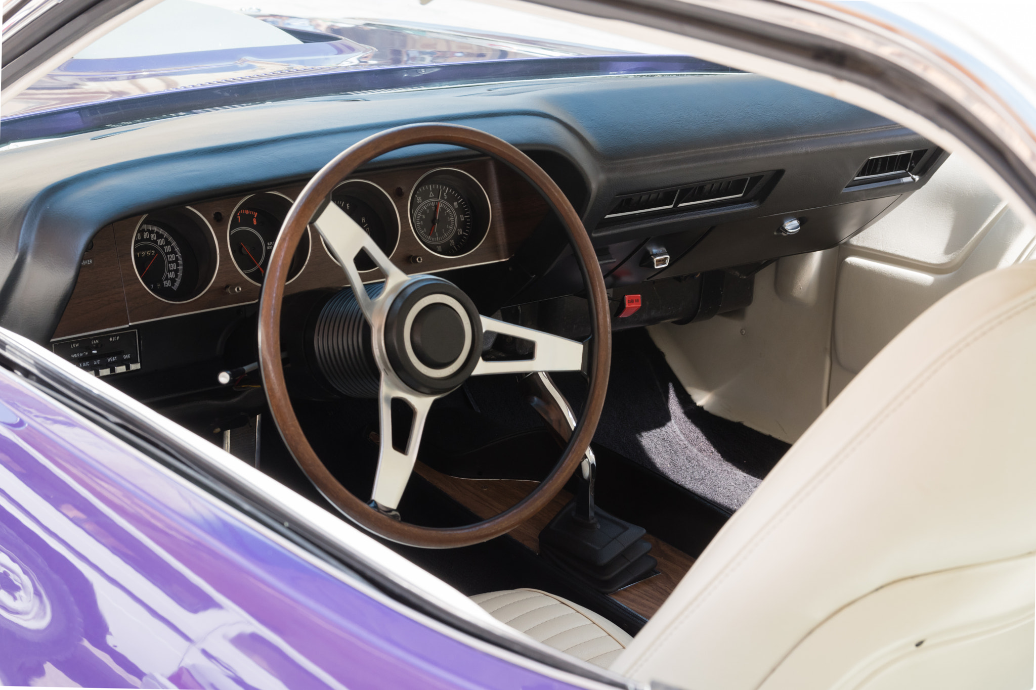 Sigma 17-50mm F2.8 EX DC OS HSM sample photo. Dodge charger photography