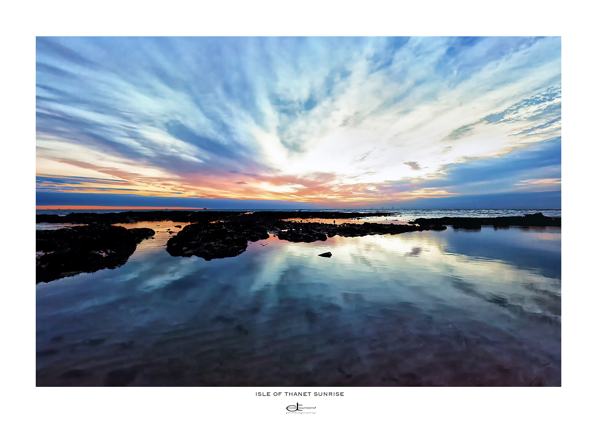 Canon EF 16-35mm F4L IS USM sample photo. Isle of thanet sunrise photography