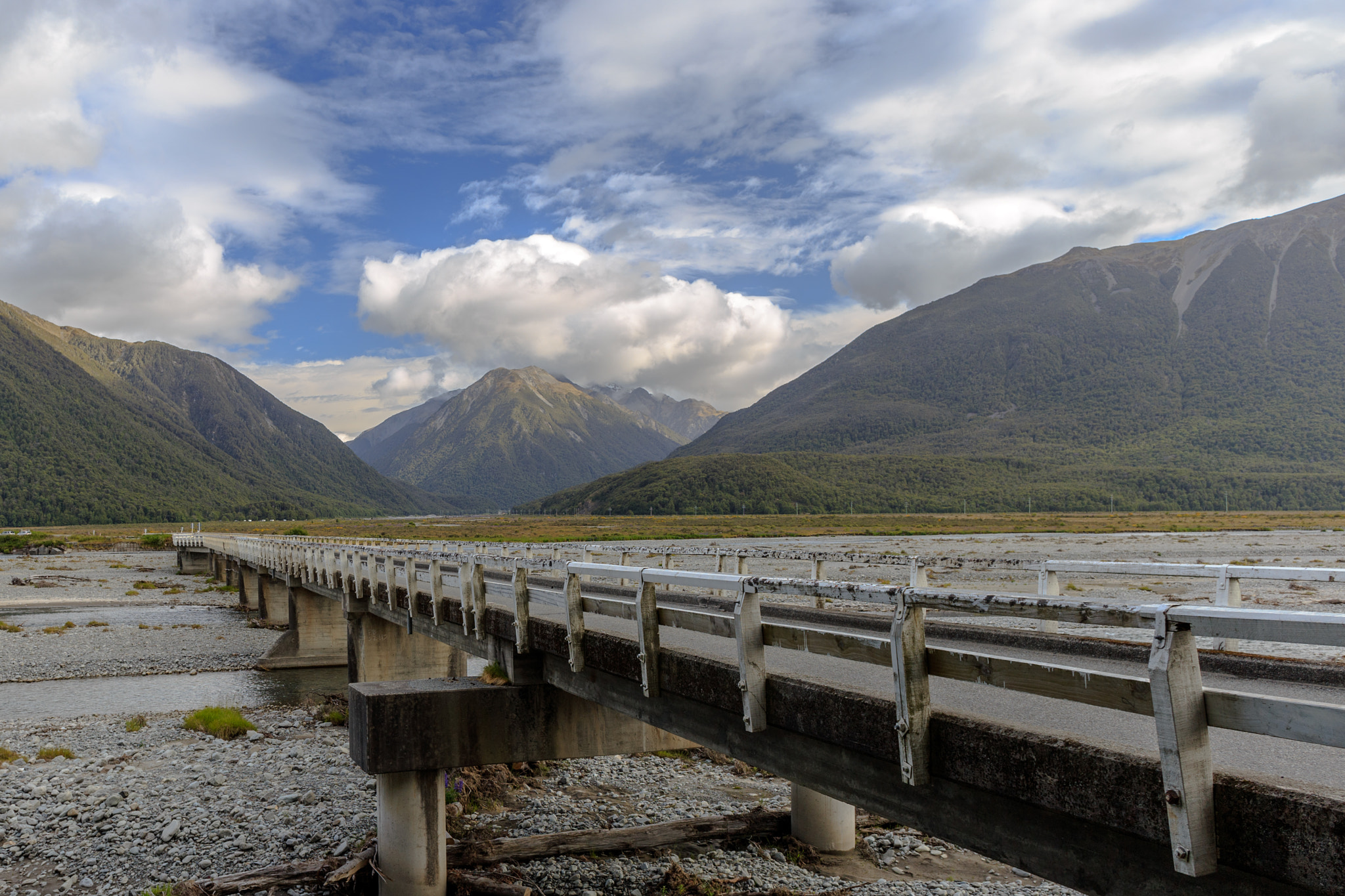 Canon EF 24mm F2.8 IS USM sample photo. Bealey river bridge photography