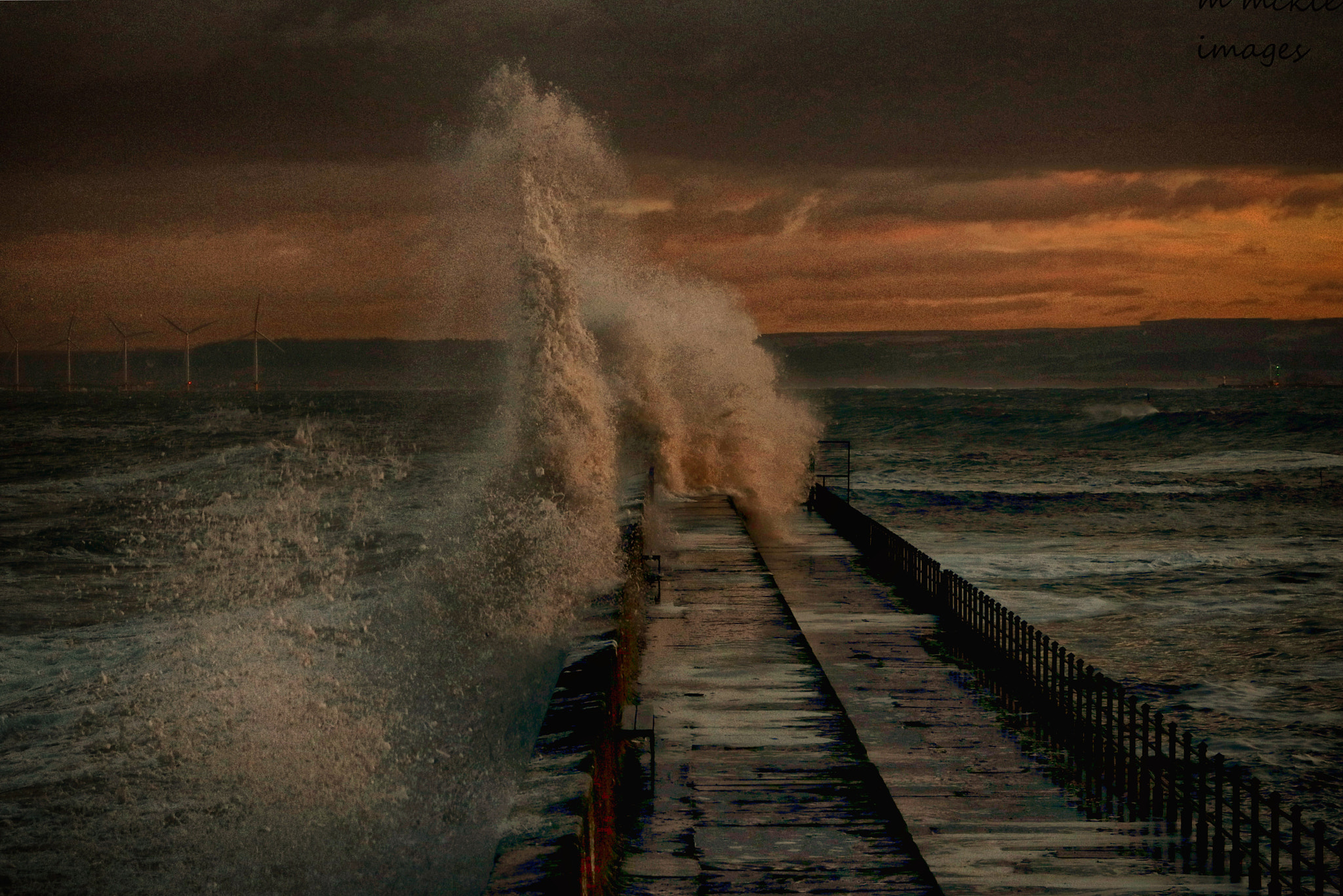 Canon EOS 750D (EOS Rebel T6i / EOS Kiss X8i) sample photo. Stormy seas photography