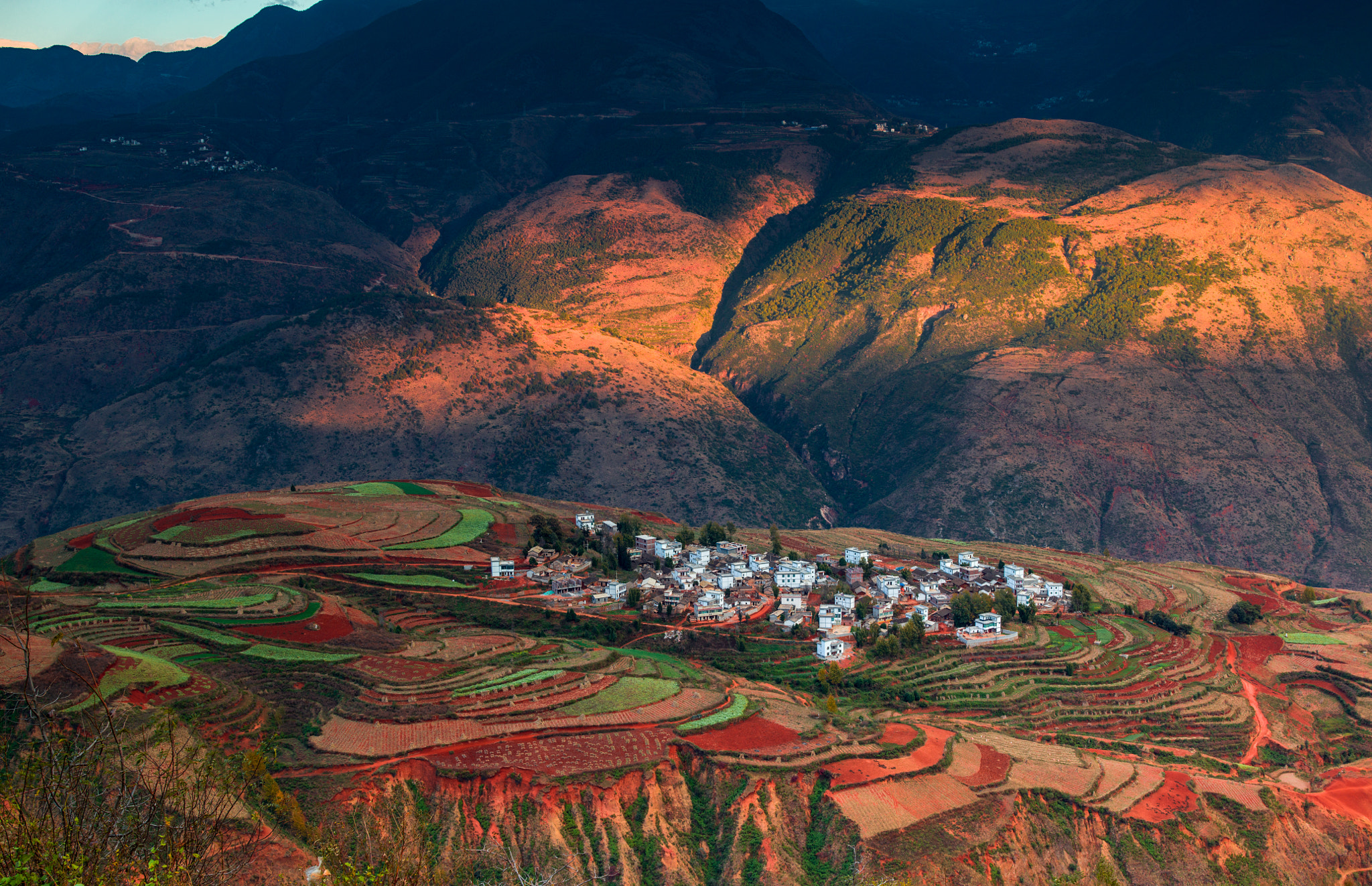 HCD 35-90 sample photo. A village at the red land area. photography