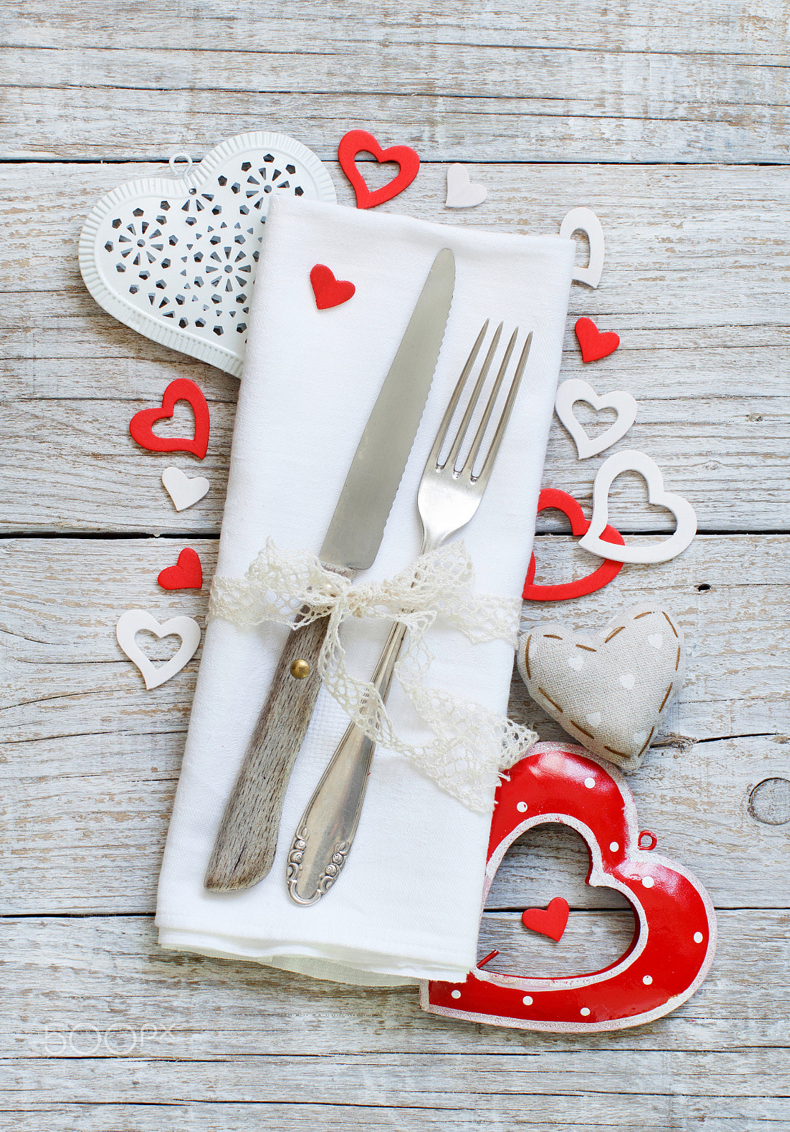 Canon EOS 650D (EOS Rebel T4i / EOS Kiss X6i) + Canon EF 50mm F1.2L USM sample photo. Valentine day table setting photography