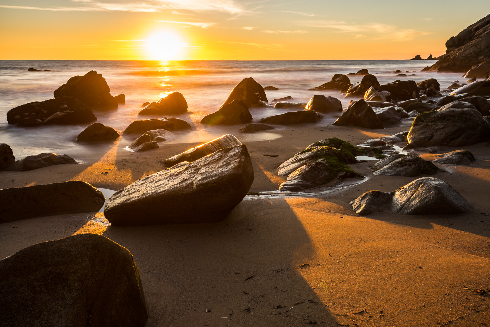 Canon EF 16-35mm F4L IS USM sample photo. Sunset view quiberon photography