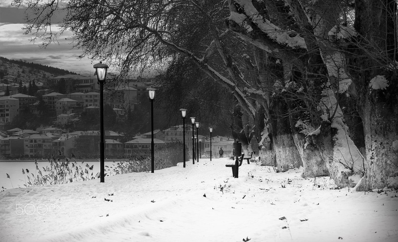 Nikon D7000 + Sigma 50-150mm F2.8 EX APO DC OS HSM sample photo. Path to the town photography