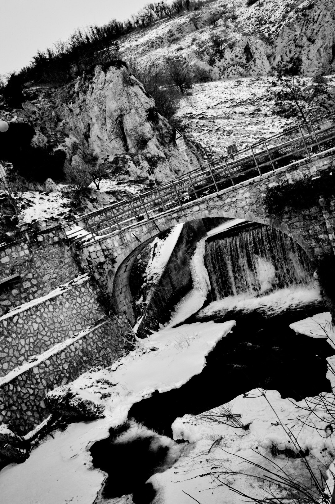 Nikon D3200 sample photo. Cascata del giovenco (pescina) photography