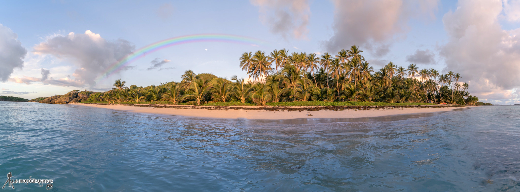 Sigma 10-20mm F4-5.6 EX DC HSM sample photo. Sunrise rainbow + moon photography