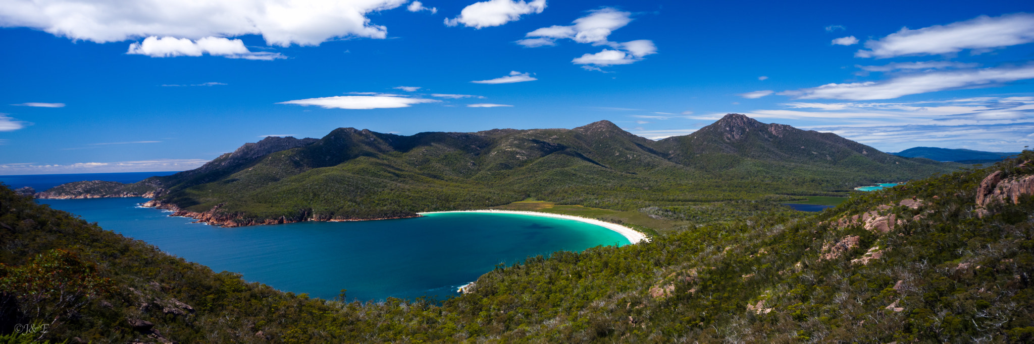 Sigma AF 10-20mm F4-5.6 EX DC sample photo. Wineglass bay photography