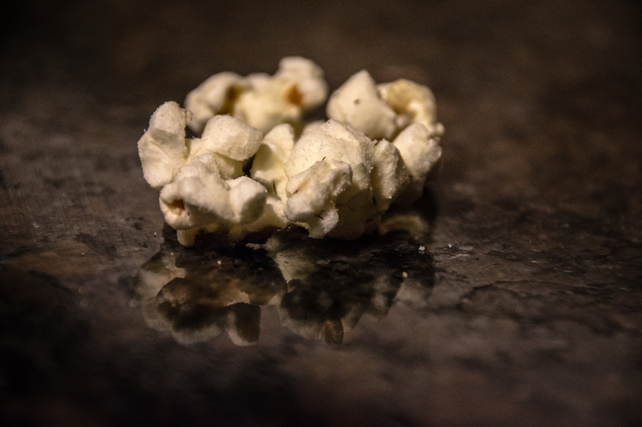 Nikon D7200 sample photo. Kernels on the counter photography