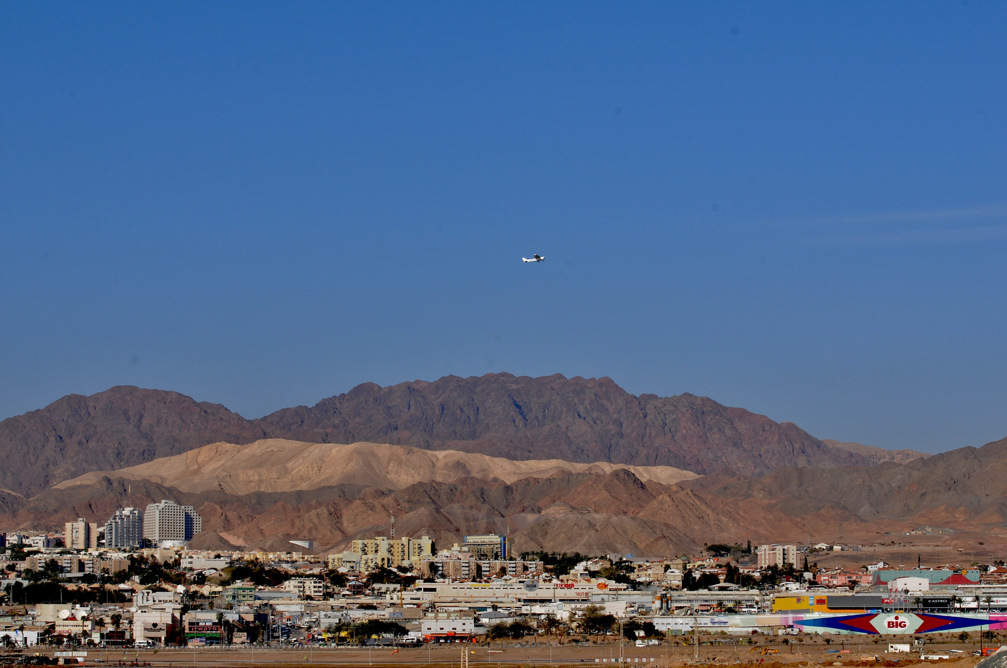 Nikon D300 sample photo. Eilat airport, israel photography