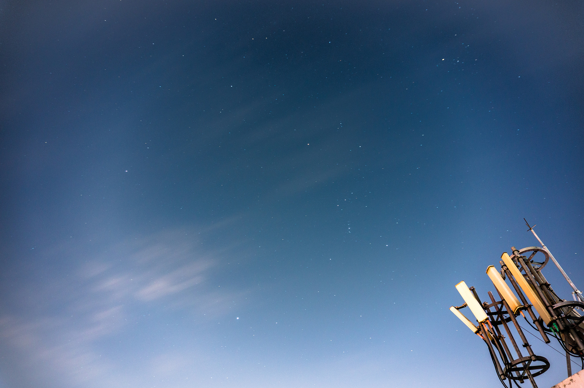 Sony Alpha NEX-5N sample photo. Rooftop photography