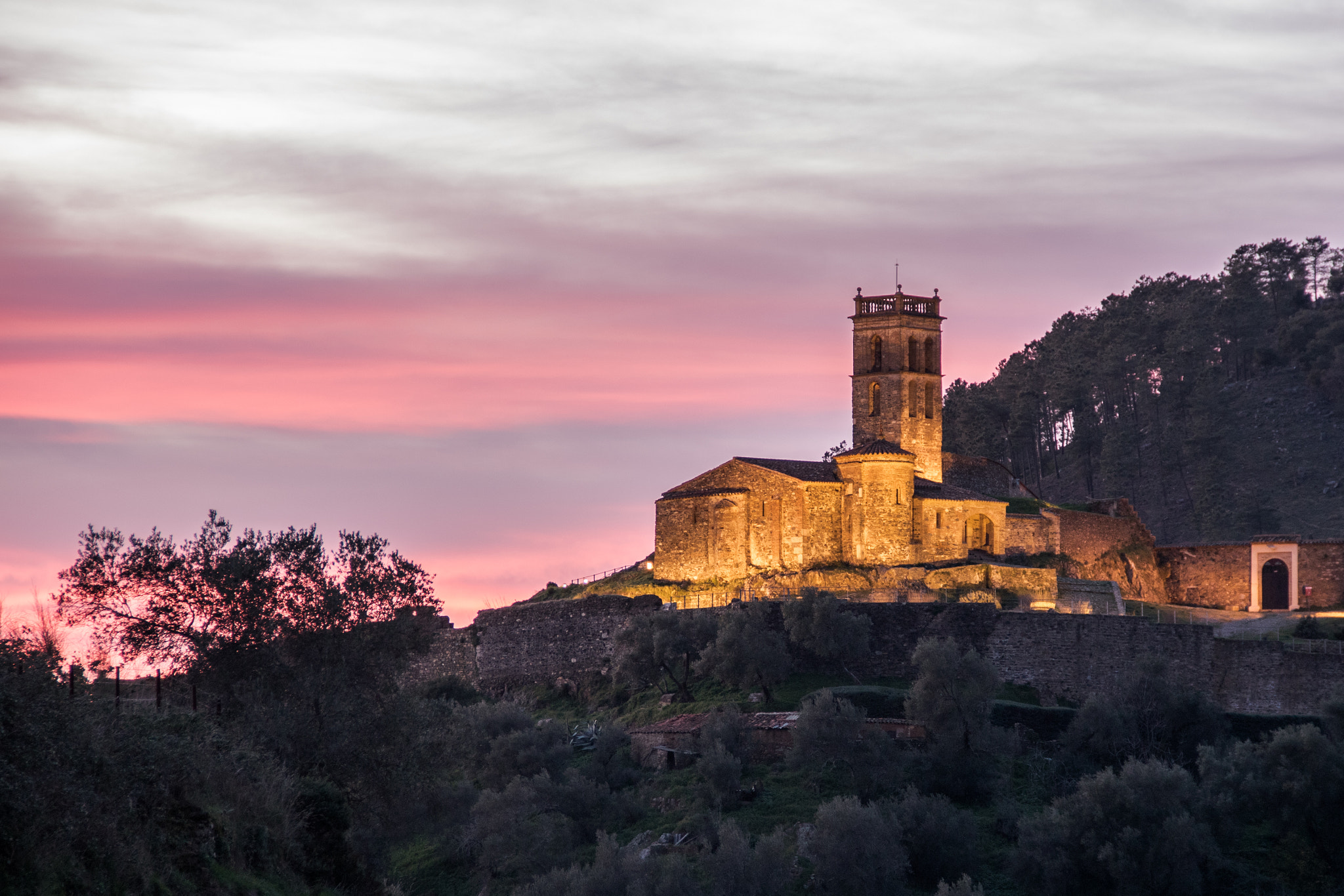 Canon EF-S 18-135mm F3.5-5.6 IS sample photo. Mezquita photography