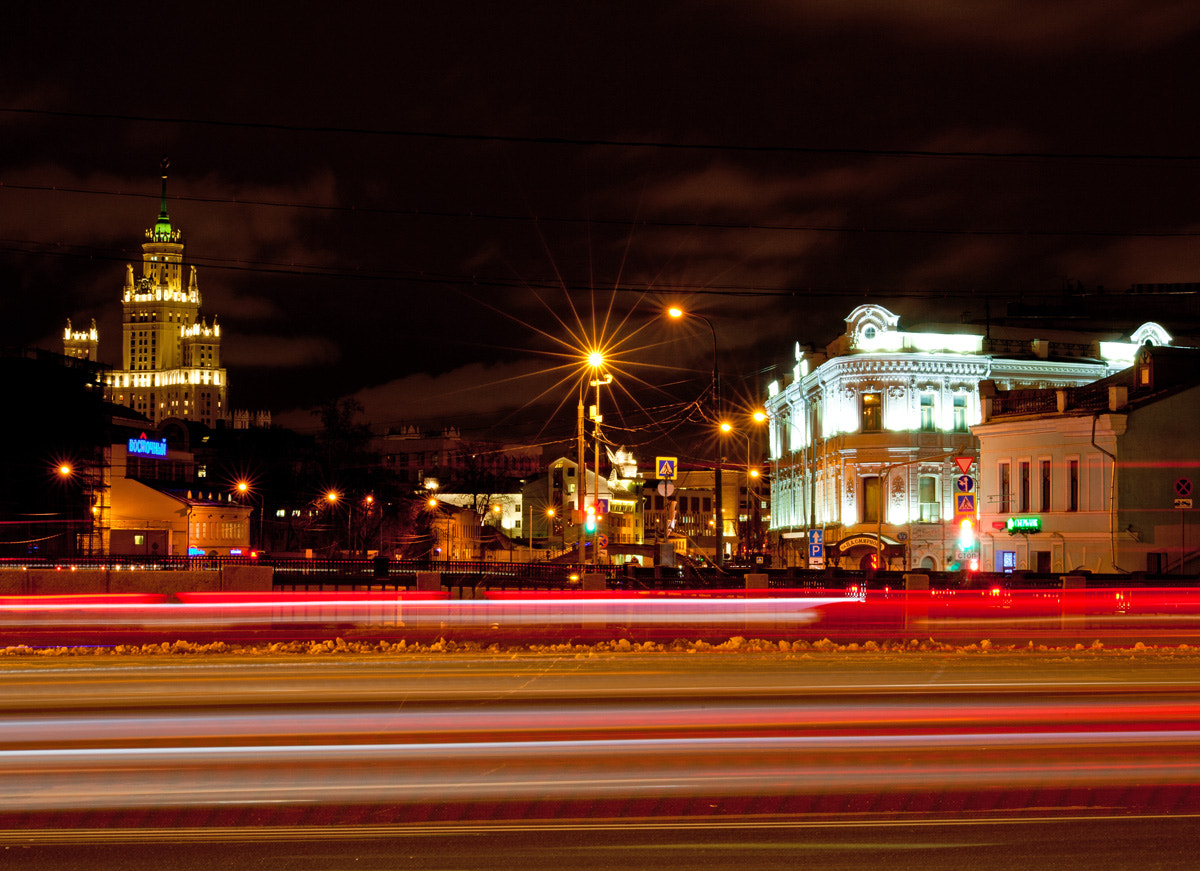 Canon EOS 5D + Sigma 50-200mm F4-5.6 DC OS HSM sample photo. Moscow night lights photography