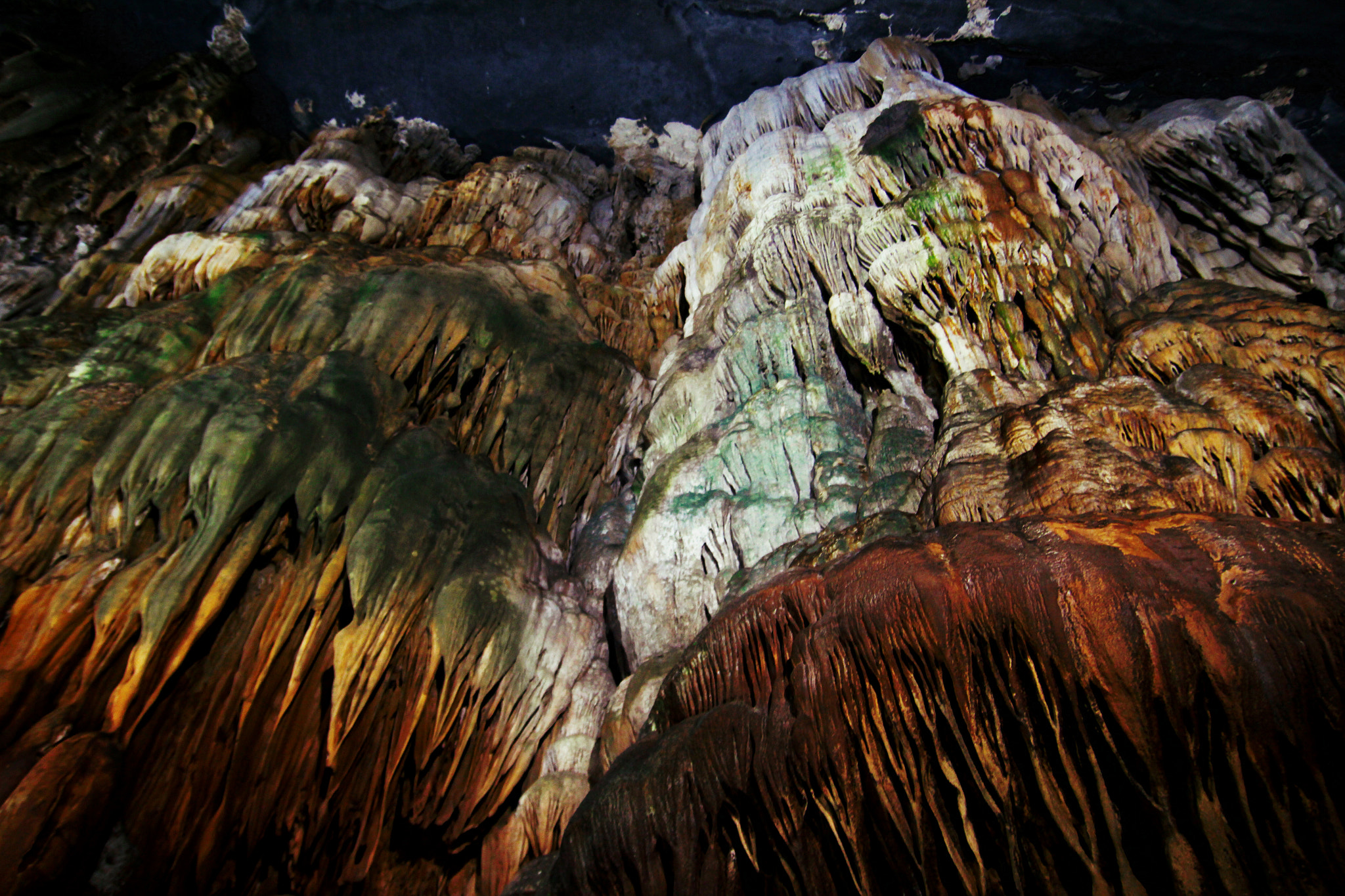 Tamron SP AF 17-50mm F2.8 XR Di II LD Aspherical (IF) sample photo. Phong nha - ke bang cave photography