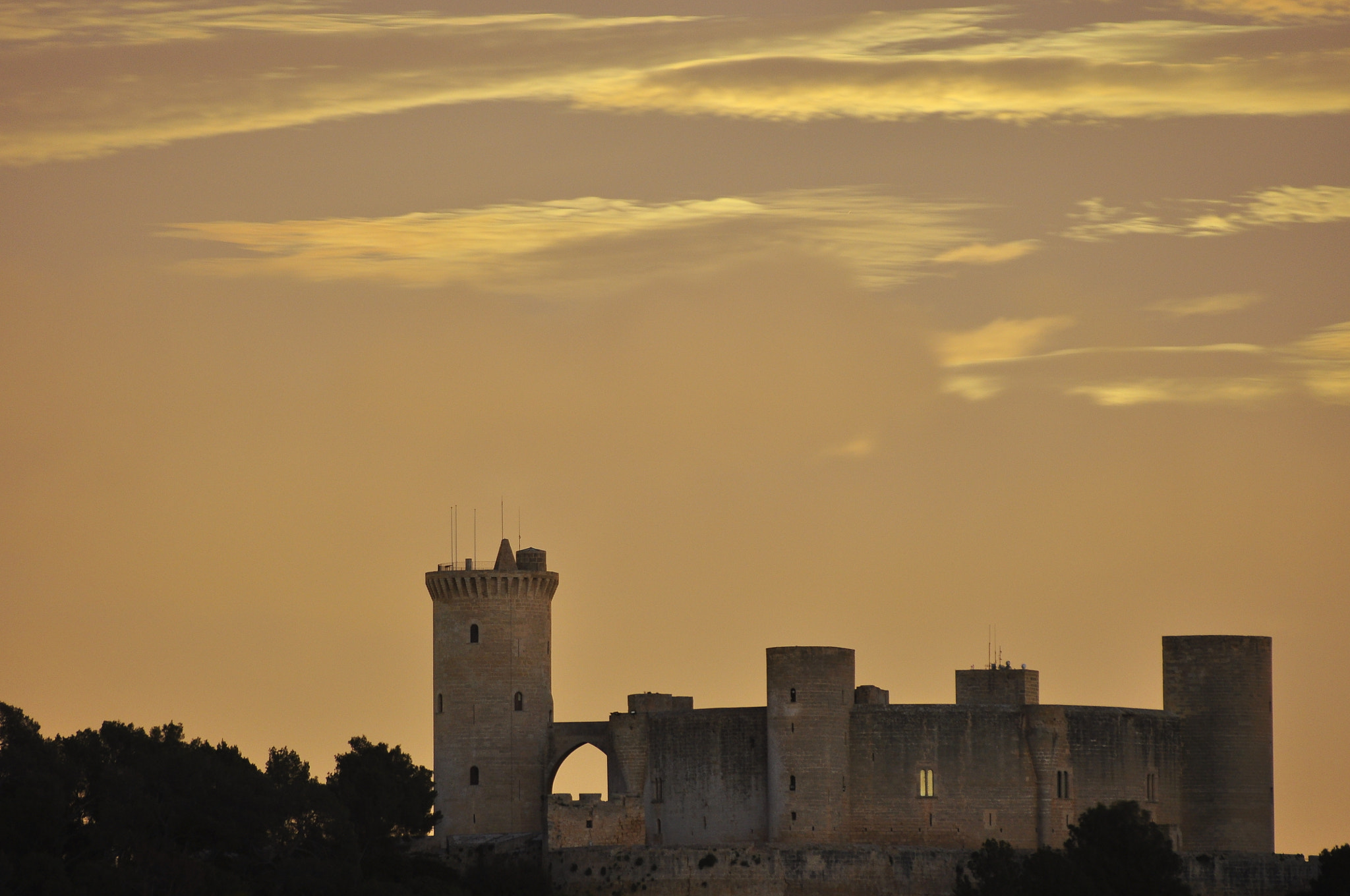 Sigma 70-300mm F4-5.6 APO DG Macro sample photo. Castillo de bellver photography