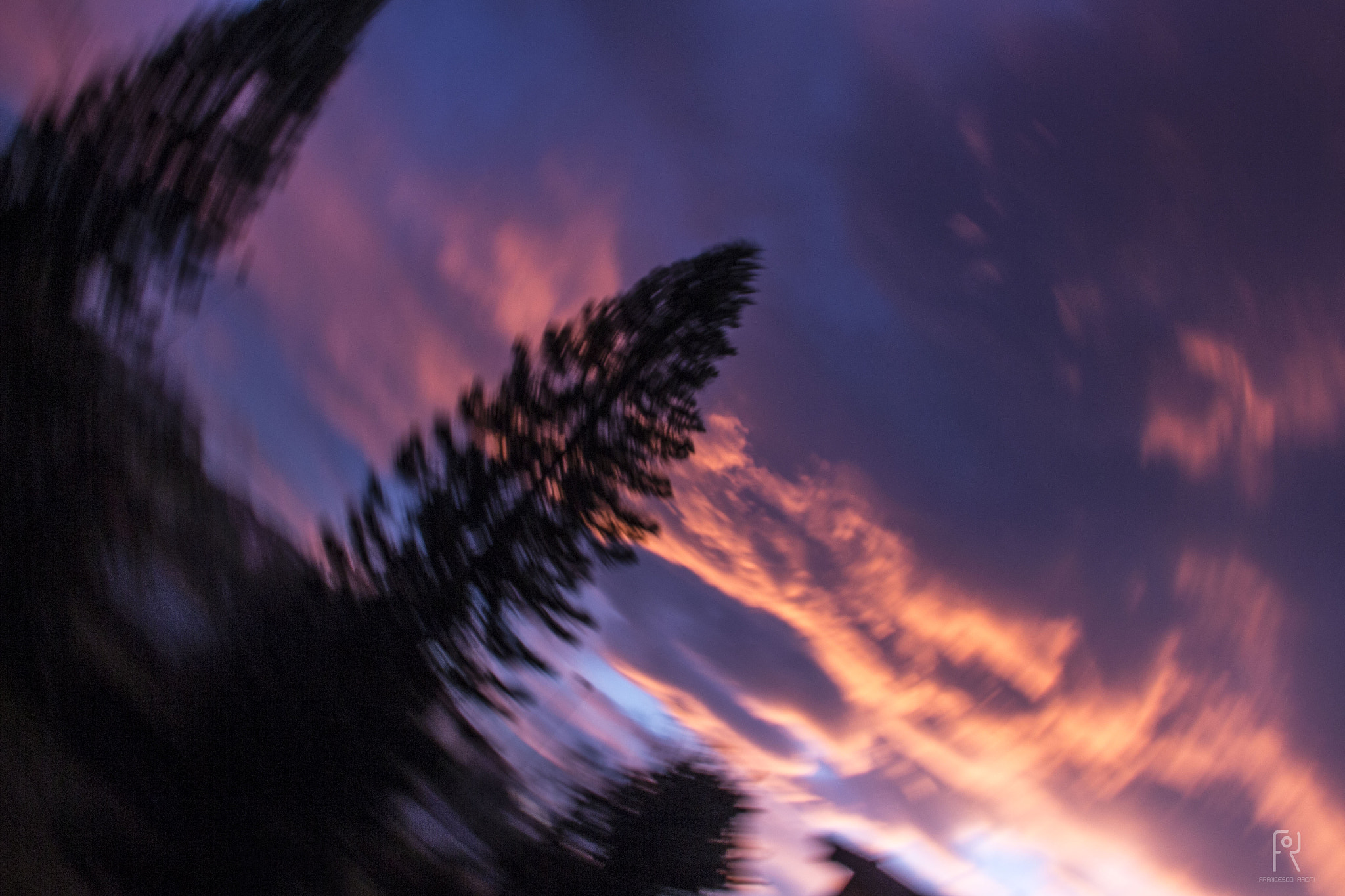 Canon EOS 700D (EOS Rebel T5i / EOS Kiss X7i) sample photo. Sunset distorted photography