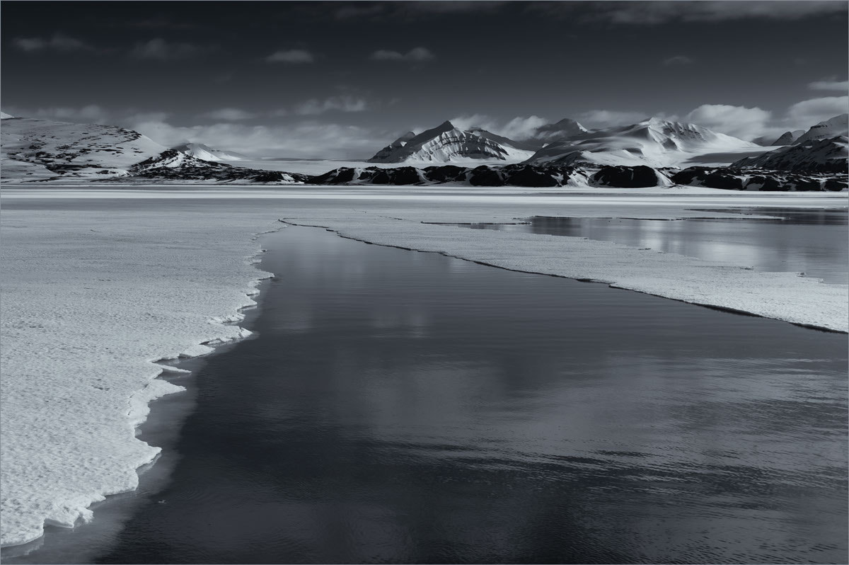 Nikon D800 sample photo. Waterways @ svalbard photography