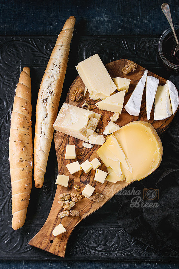 Canon EOS 700D (EOS Rebel T5i / EOS Kiss X7i) sample photo. Assortment of cheese on wooden board photography