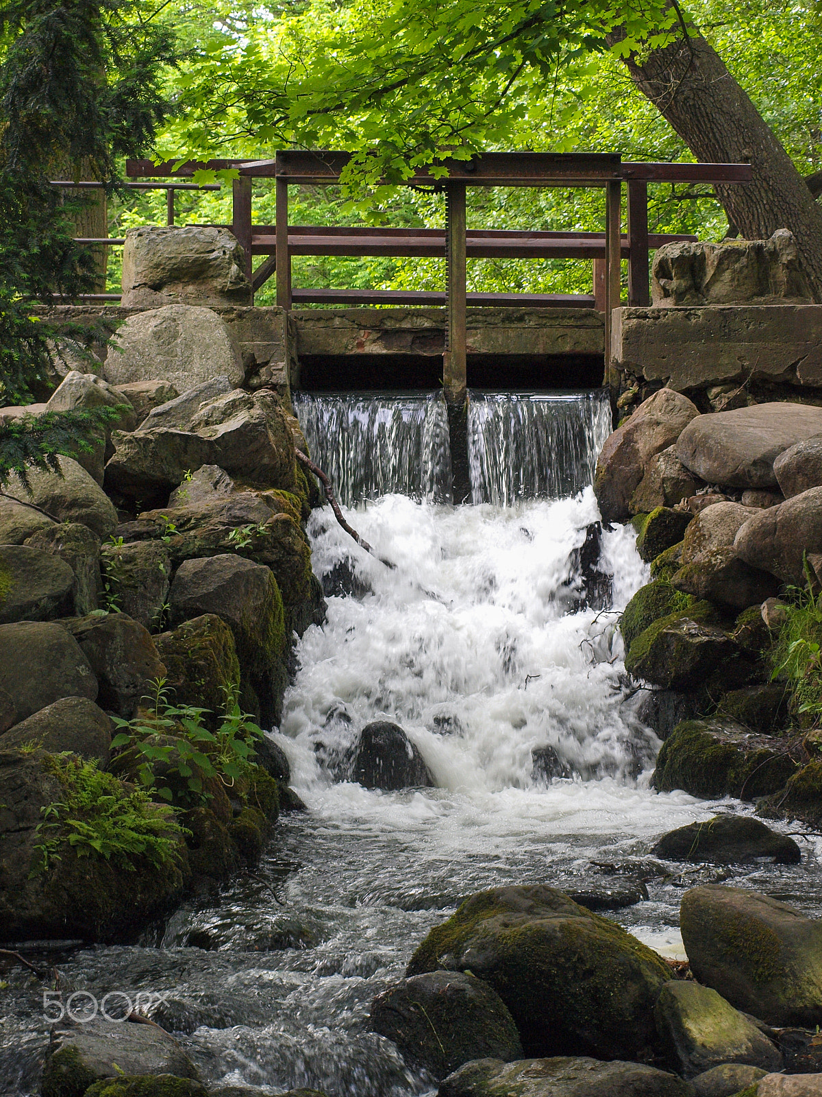 Olympus E-420 (EVOLT E-420) + OLYMPUS 14-42mm Lens sample photo. Waterfall in the oliwa park, gdansk, poland photography