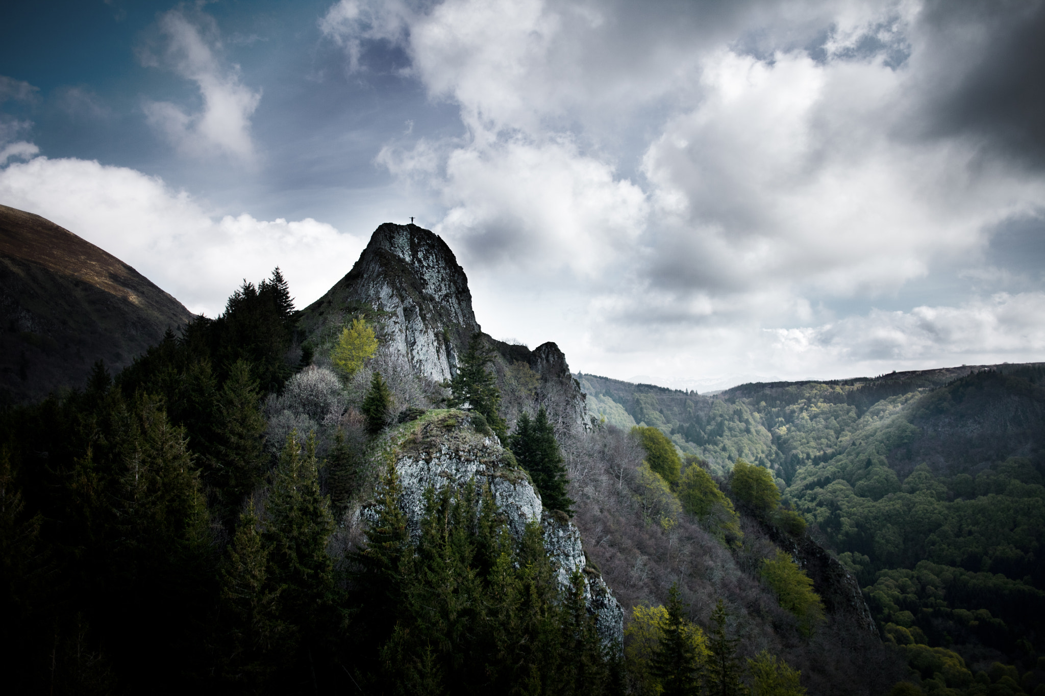 Canon EF 24mm F2.8 IS USM sample photo. Auvergne - mountain #7 photography