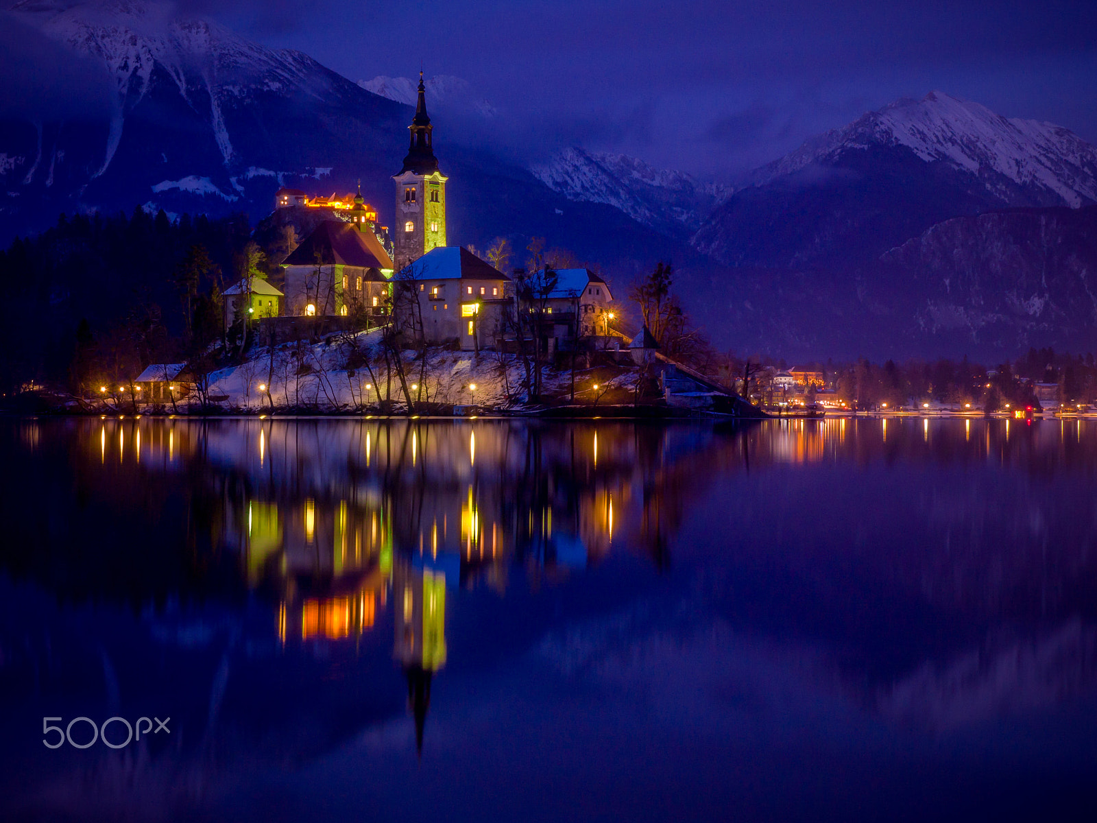 Olympus OM-D E-M10 sample photo. Magical night photography