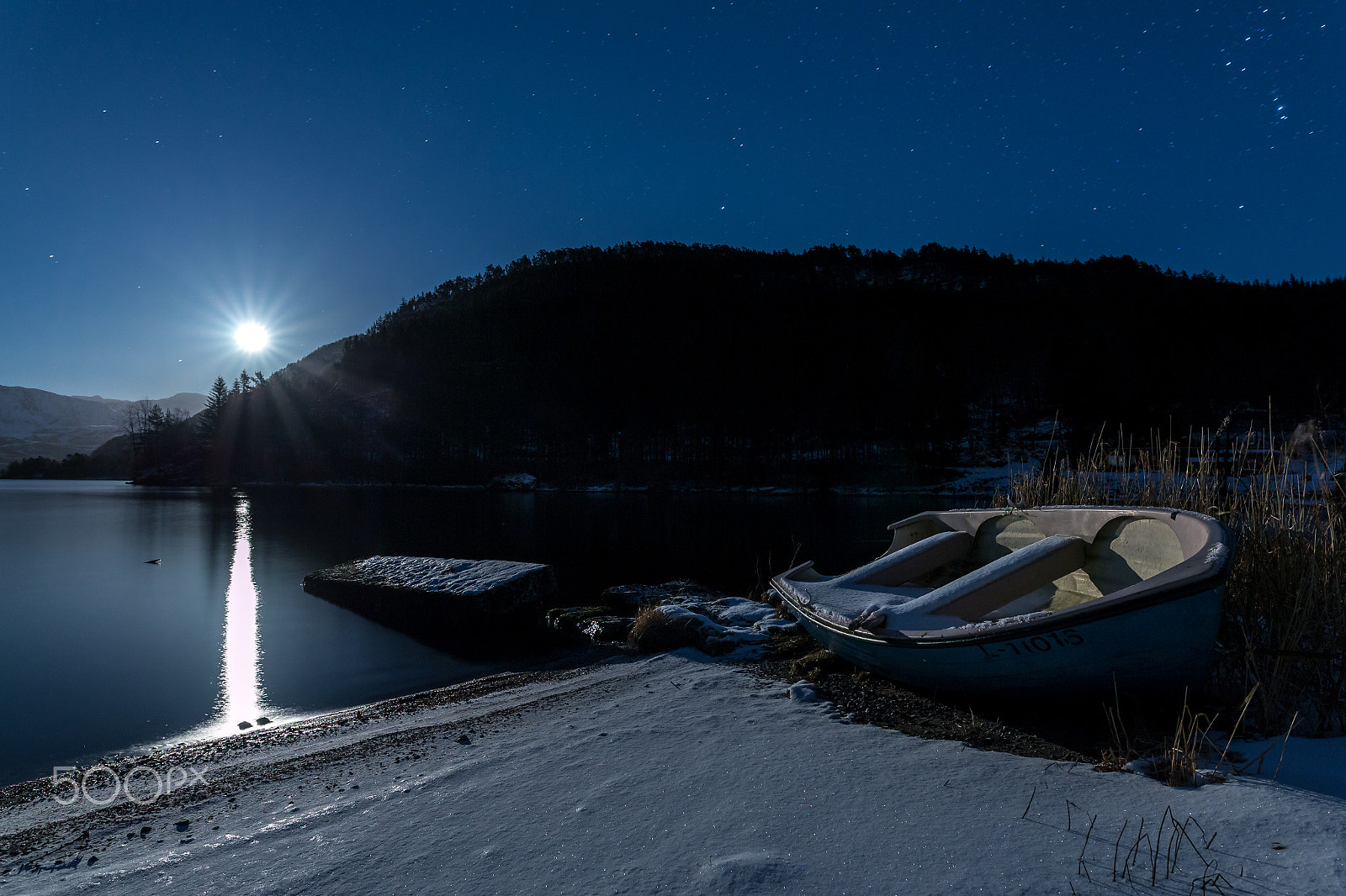 Canon EOS 6D + Sigma 20mm F1.4 DG HSM Art sample photo. Moonrise photography