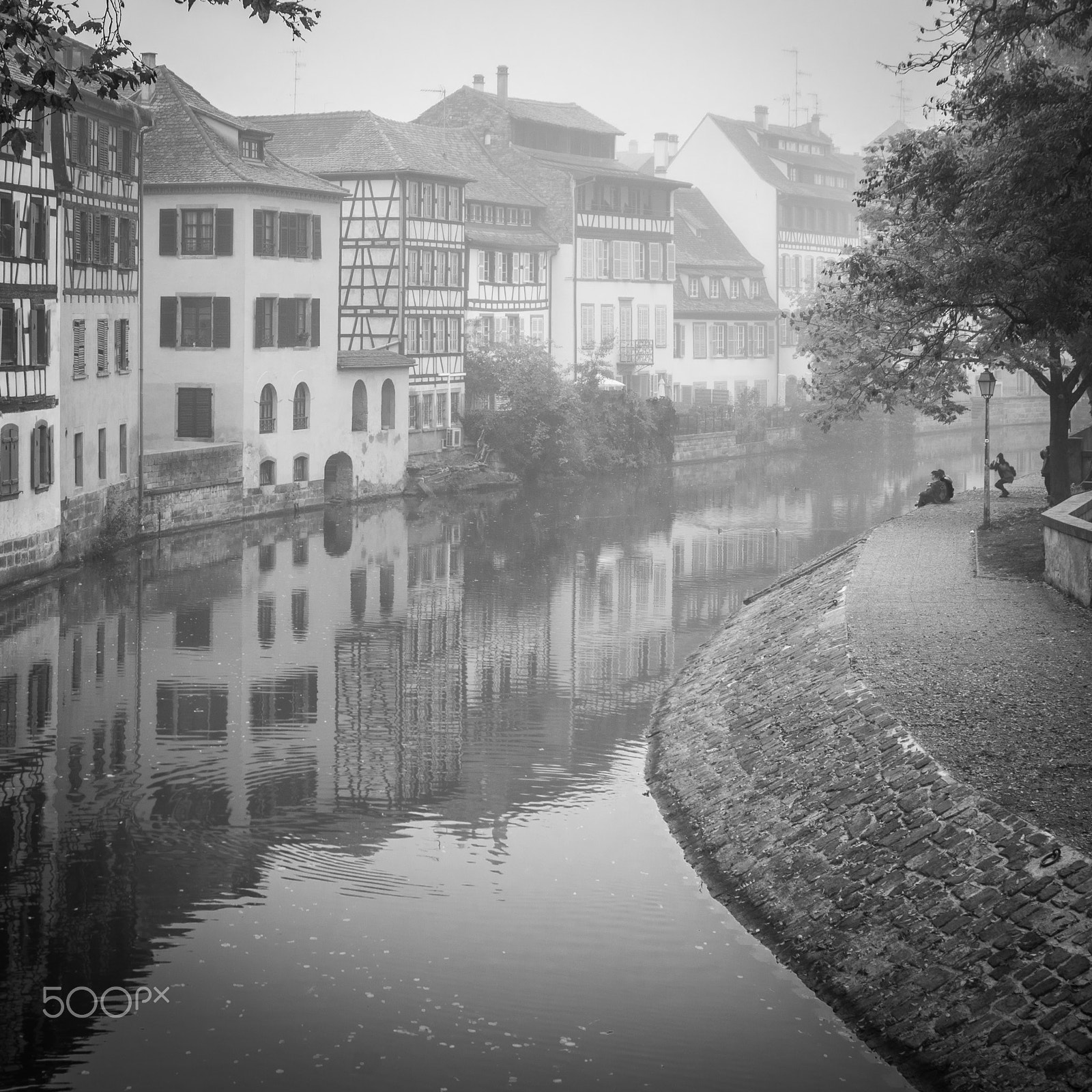 smc PENTAX-F 35-70mm F3.5-4.5 sample photo. Fog in le petite france photography