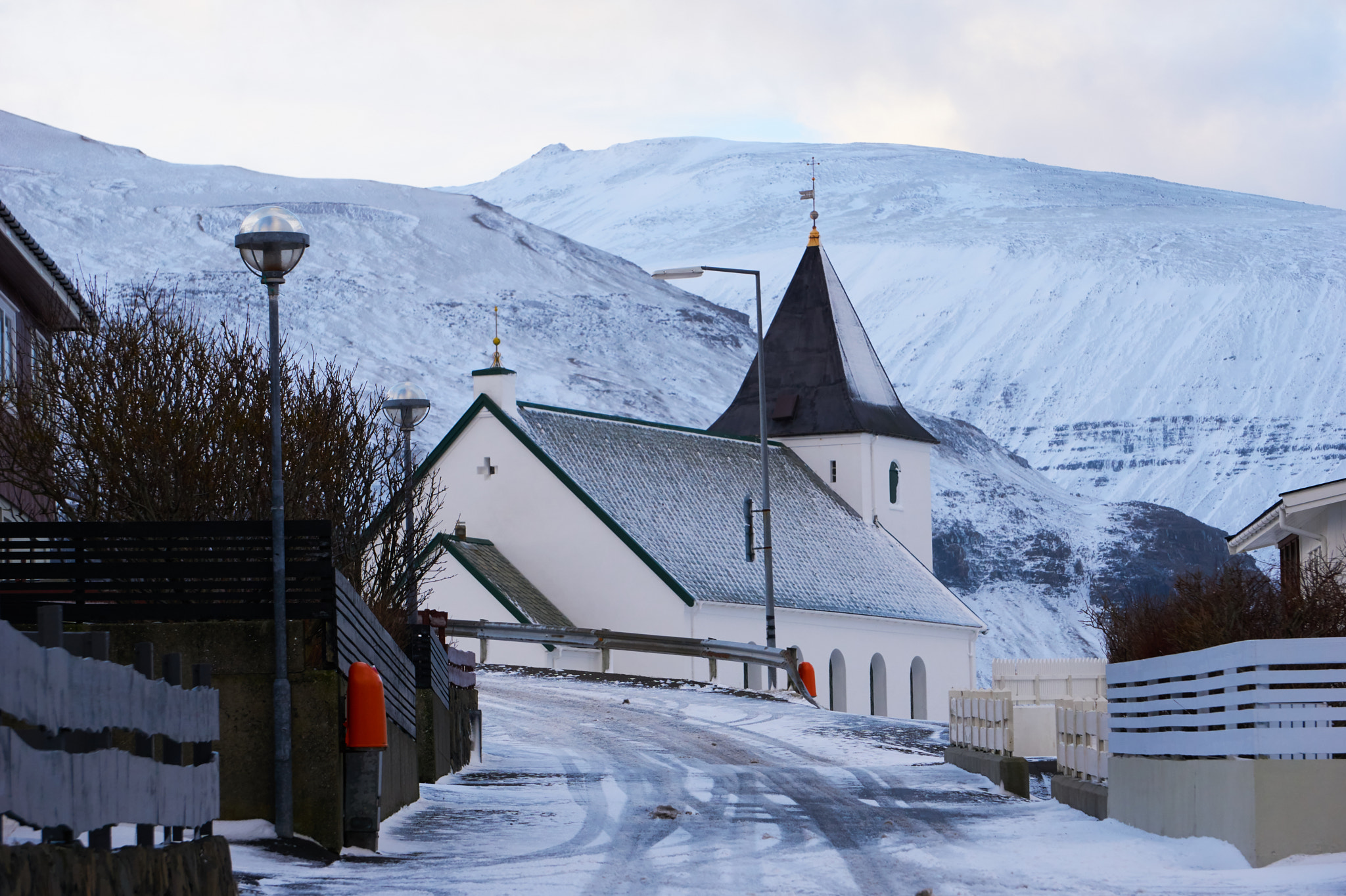 Sony a6000 sample photo. Eiði's church photography