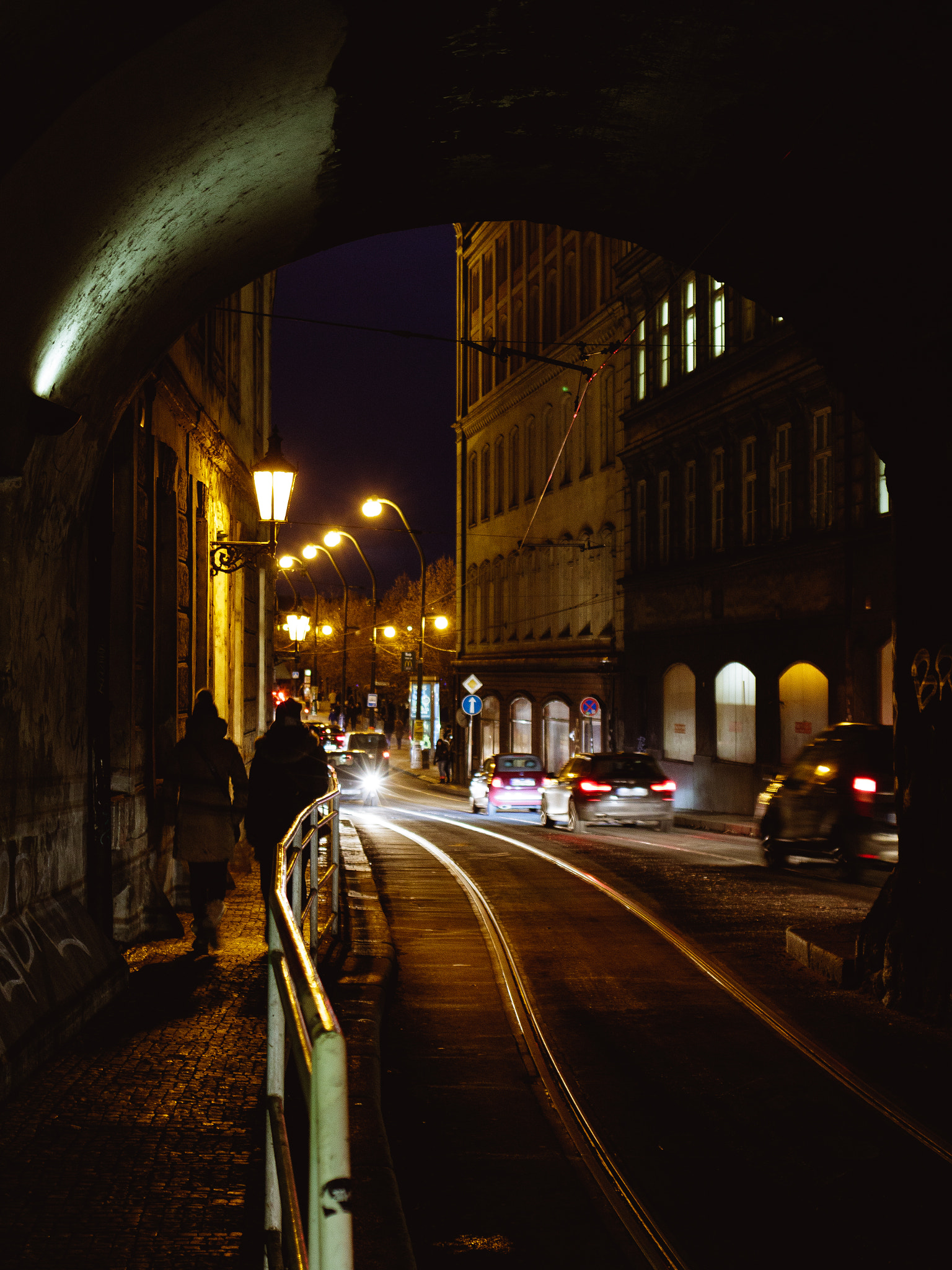 Canon EF 35mm F2 IS USM sample photo. Passage photography
