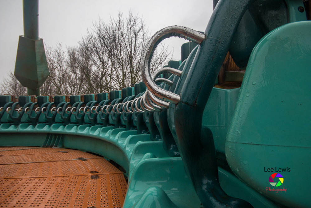 Canon EOS 80D + Sigma 10-20mm F4-5.6 EX DC HSM sample photo. Closed theme park photography