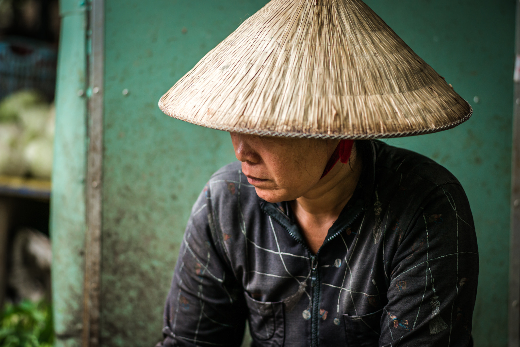 Tele-Elmarit 1:2.8/90 sample photo. Portrait of a vietnamese woman photography