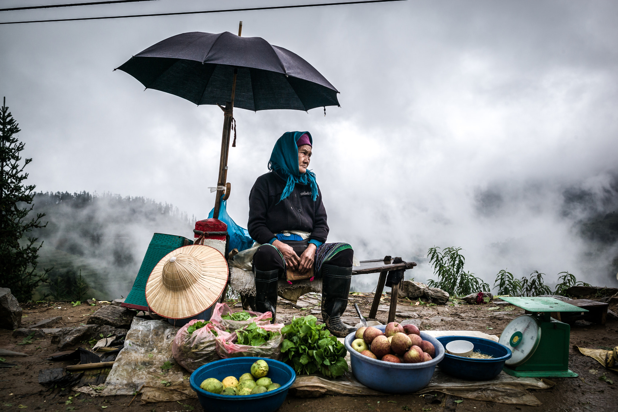 Summicron-M 1:2/28 ASPH. sample photo. Street food between the clouds photography