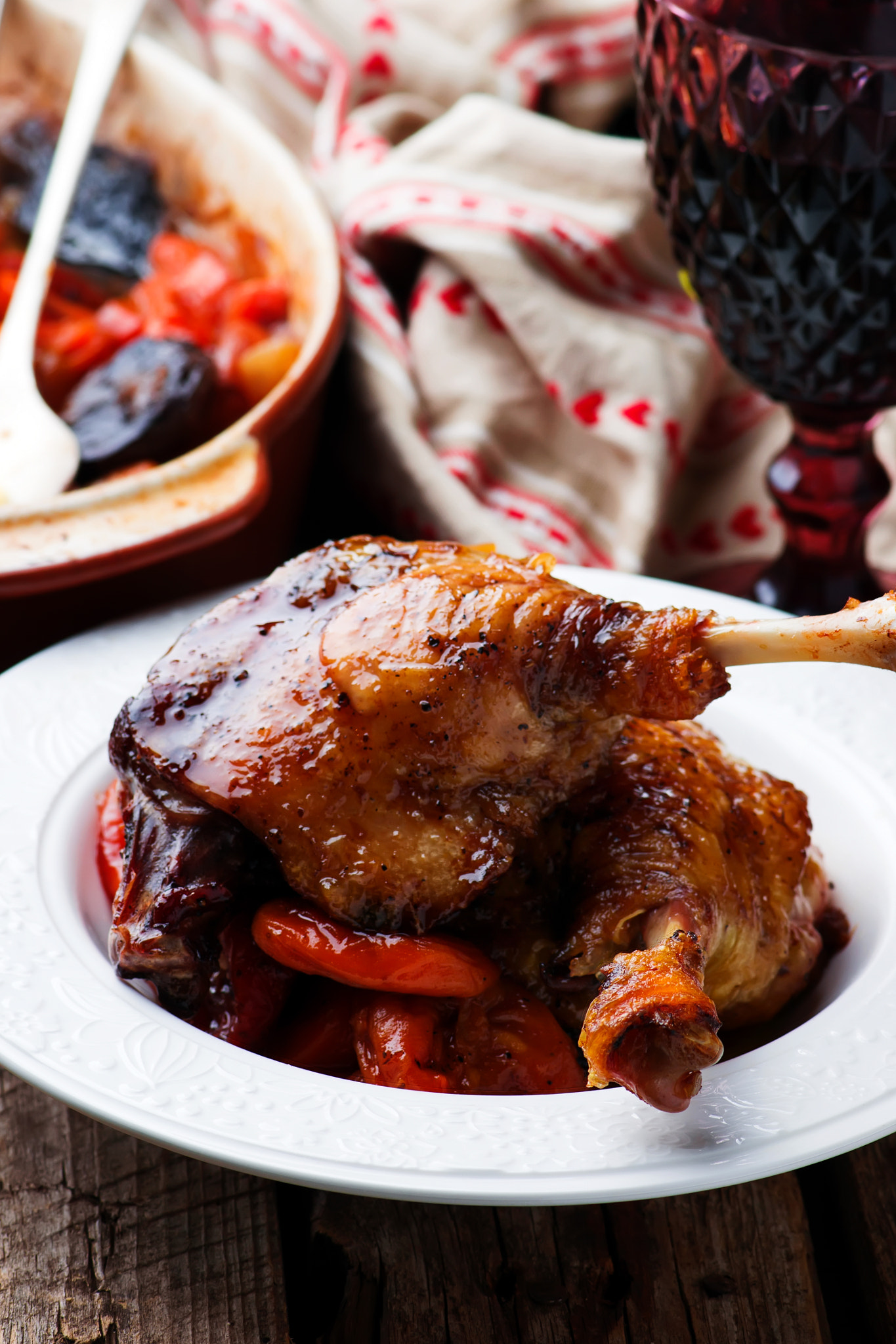 Nikon AF-S Micro-Nikkor 105mm F2.8G IF-ED VR sample photo. Braised duck legs with dried fruits photography