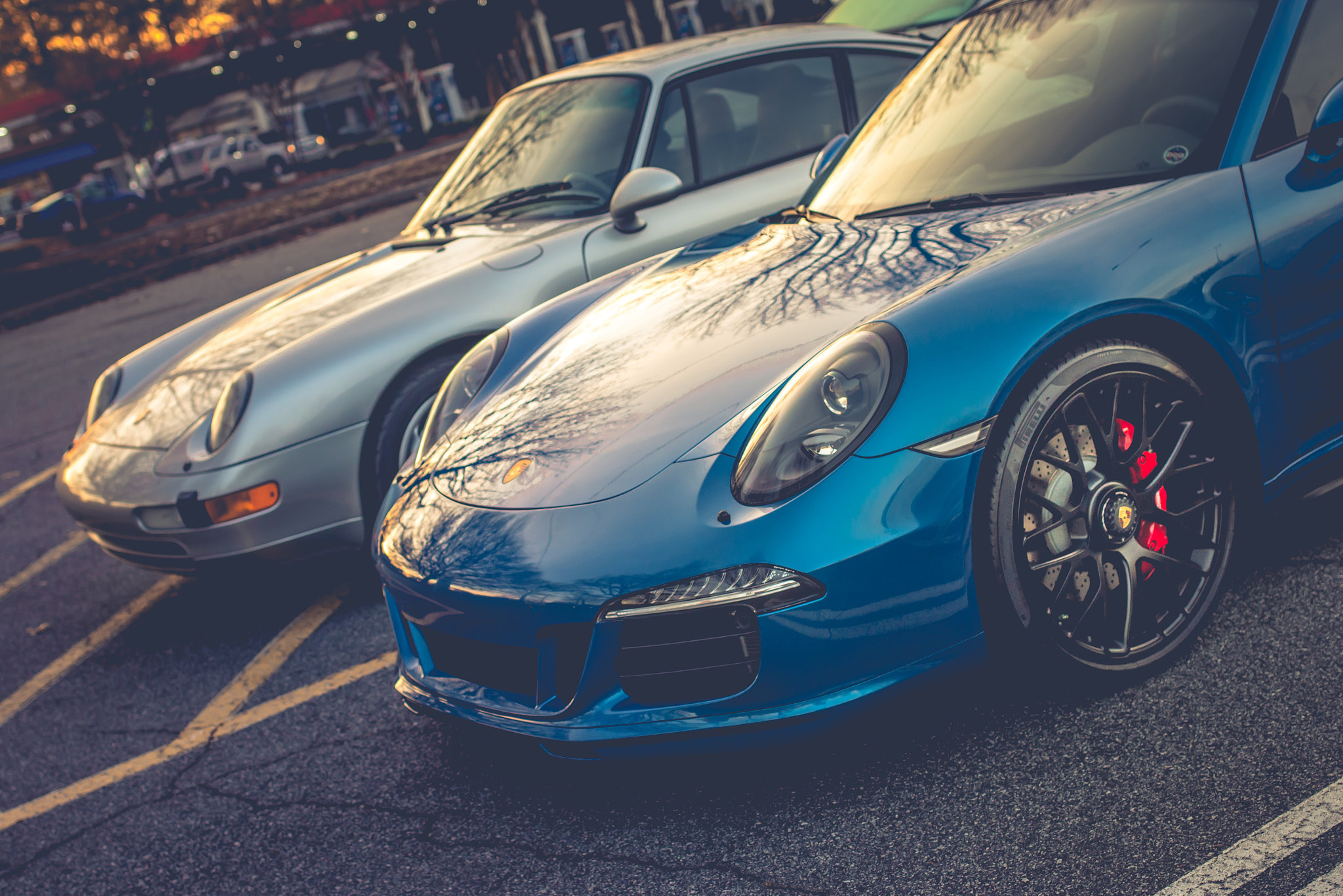 Canon EOS 70D + Canon EF 35mm F2 IS USM sample photo. Sunday mornings @ caffeine & octane photography