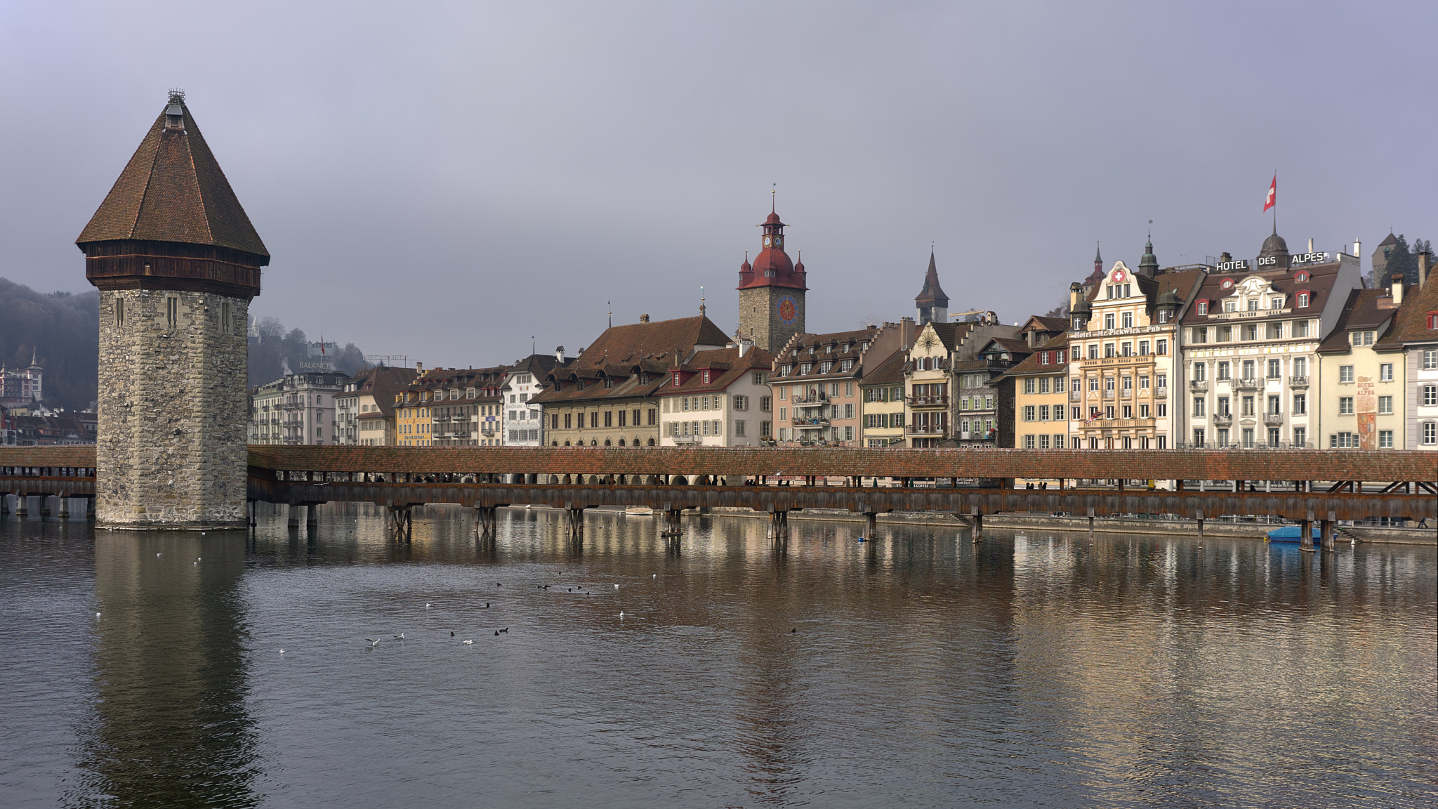 Sony a7R II + Sony Sonnar T* FE 35mm F2.8 ZA sample photo. Luzern on a luminous winter day photography