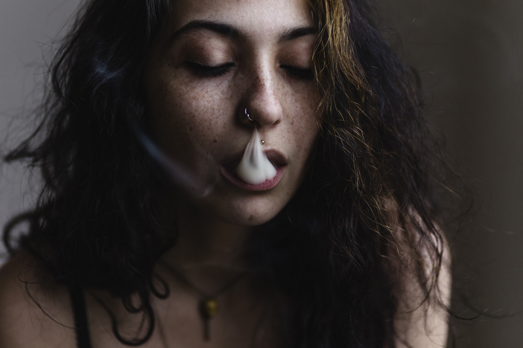 Canon EOS 6D + Canon EF 100mm F2.0 USM sample photo. Smoking girl photography