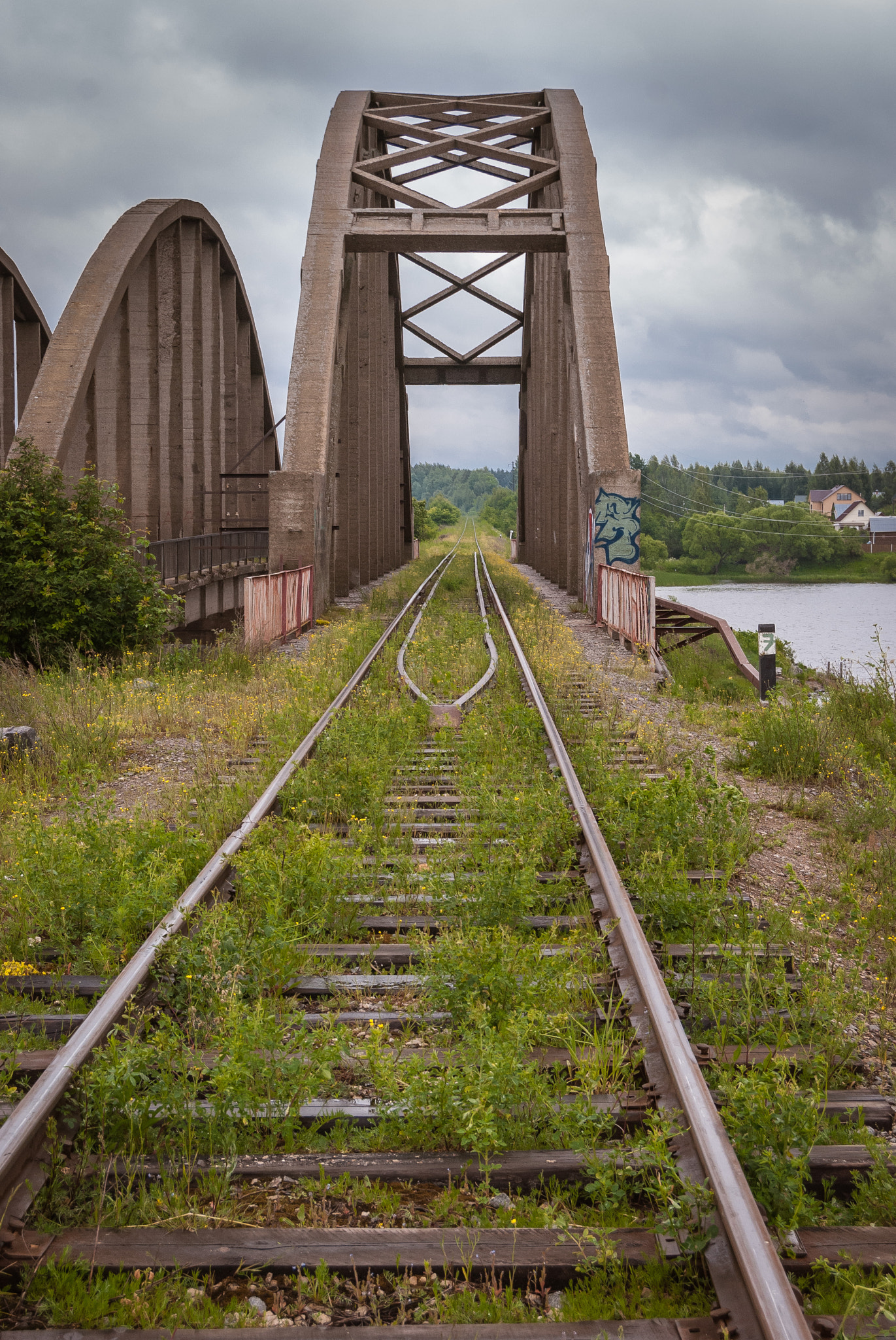 Nikon D80 sample photo. Road photography