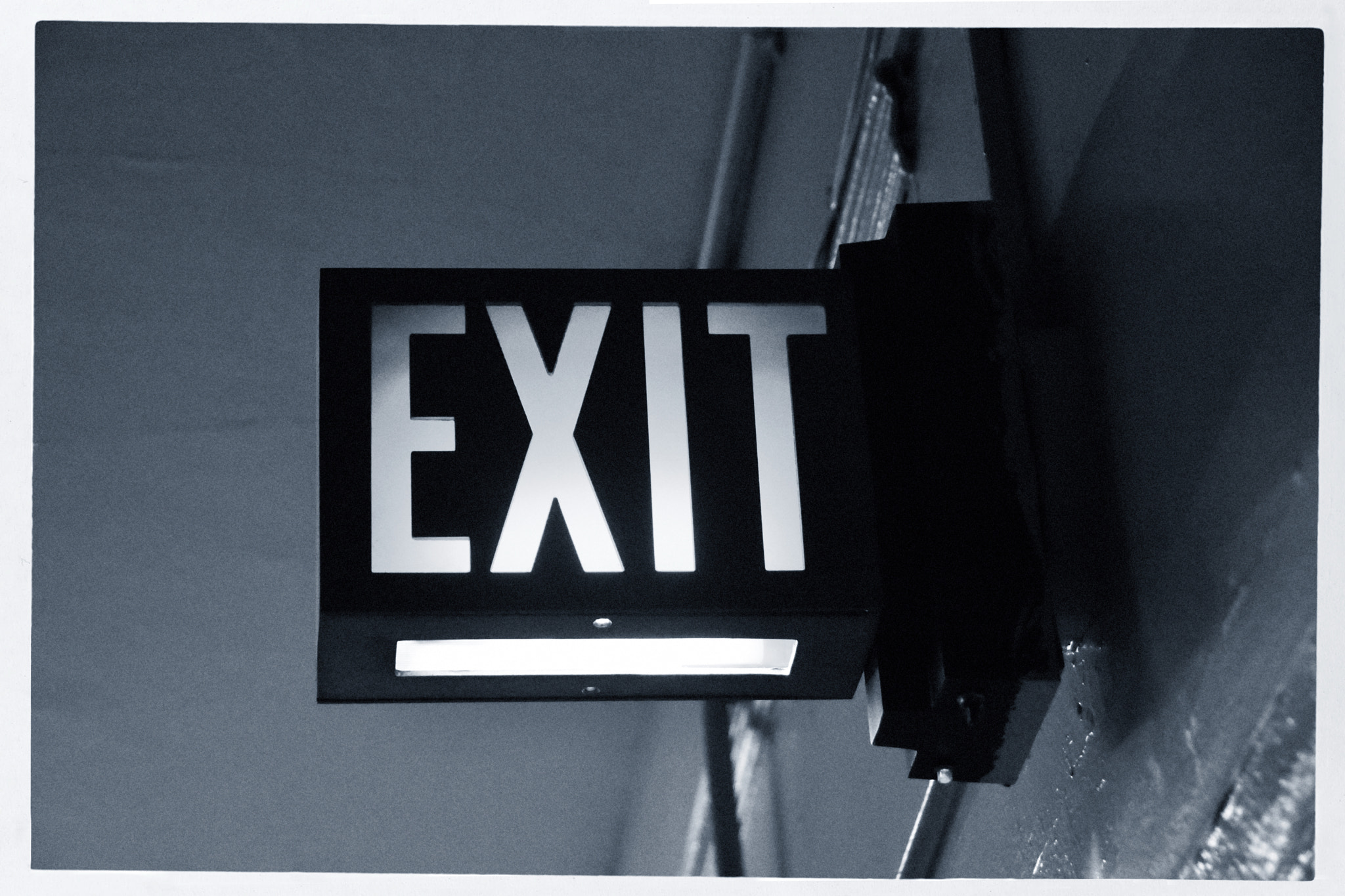 Nikon D3400 sample photo. Exit photography
