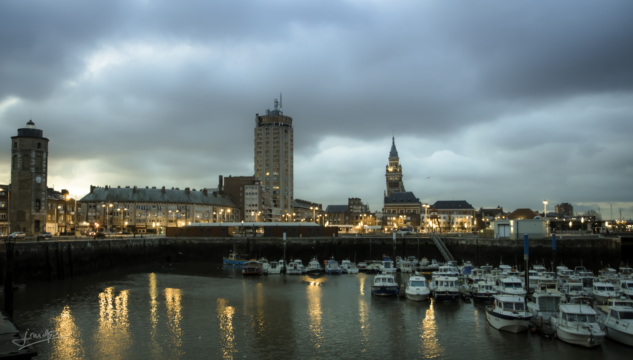 Tamron 16-300mm F3.5-6.3 Di II VC PZD Macro sample photo. Dunkerque, le port photography