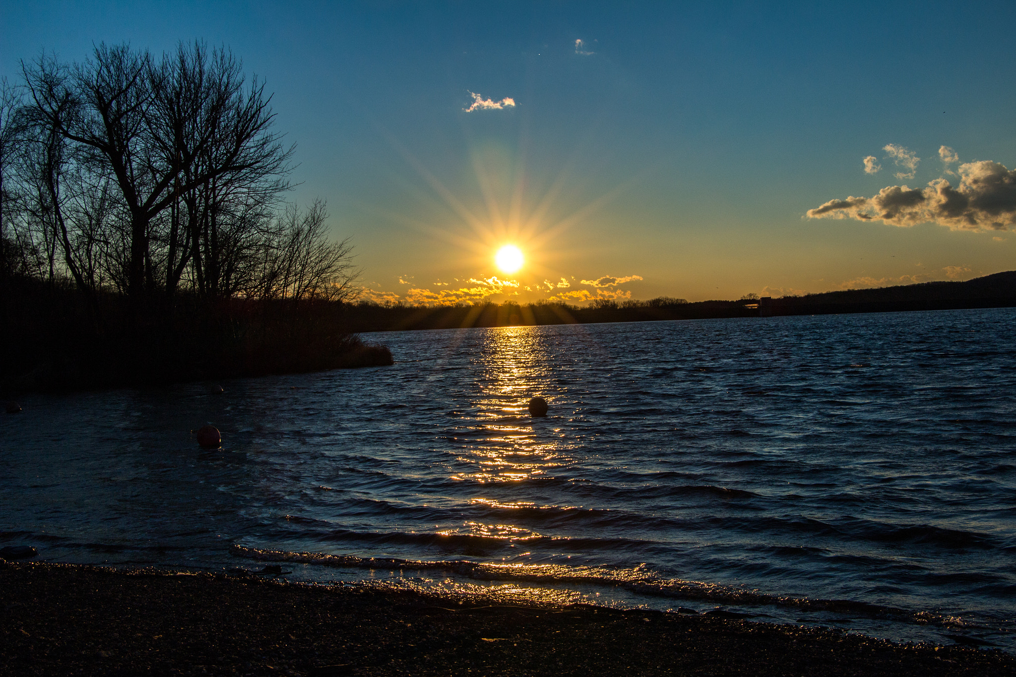 Canon EOS 100D (EOS Rebel SL1 / EOS Kiss X7) sample photo. Peace valley sunset photography