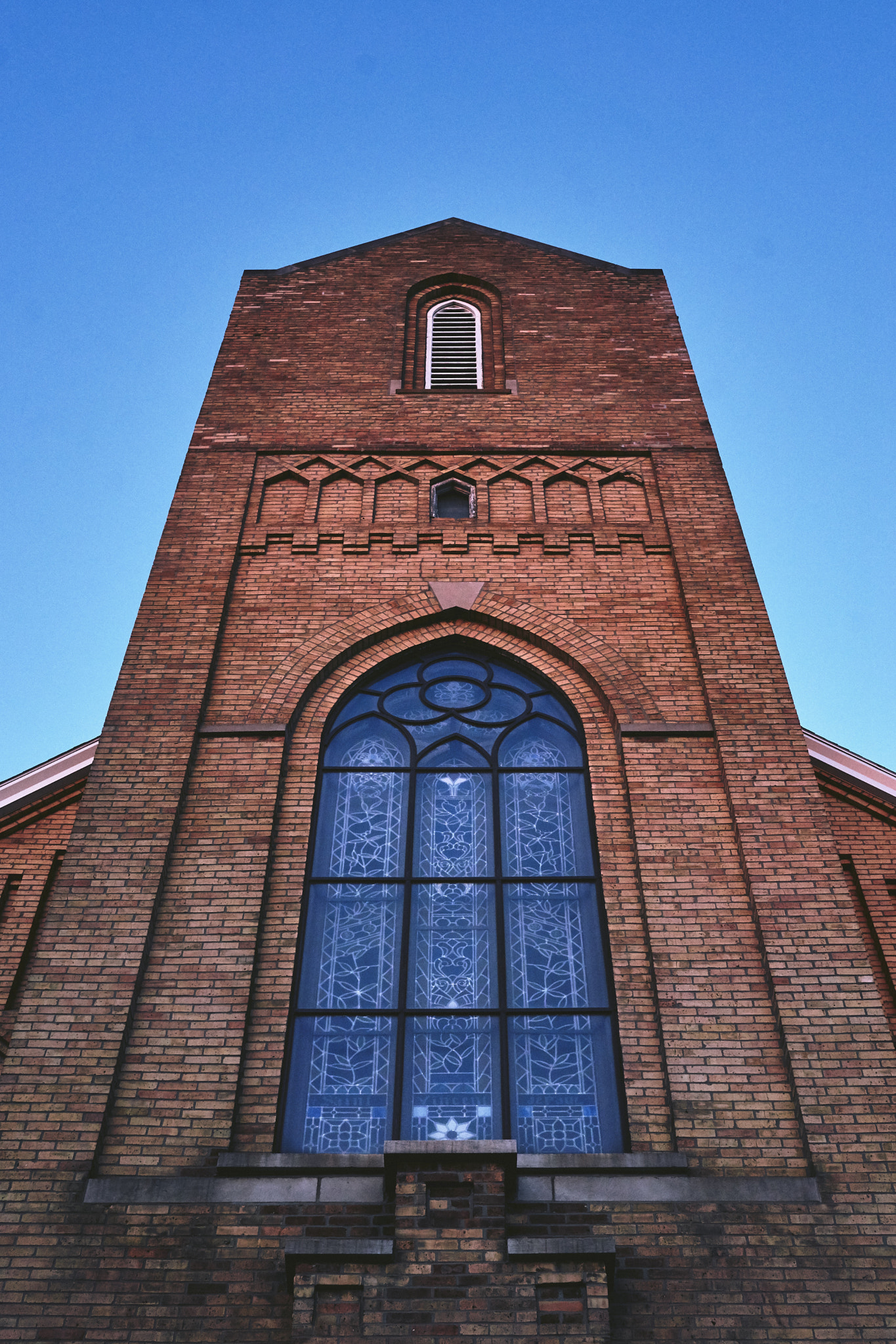 Sigma 30mm F2.8 EX DN sample photo. Church photography