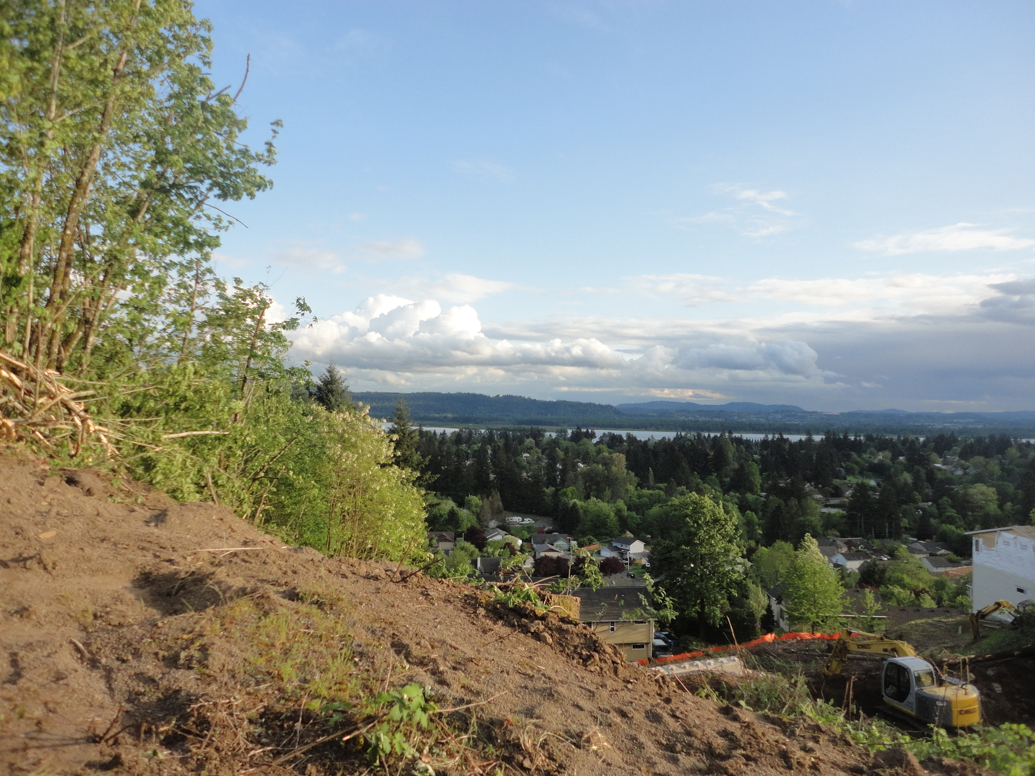 Sony Cyber-shot DSC-W560 sample photo. Hiking woodburn hill photography