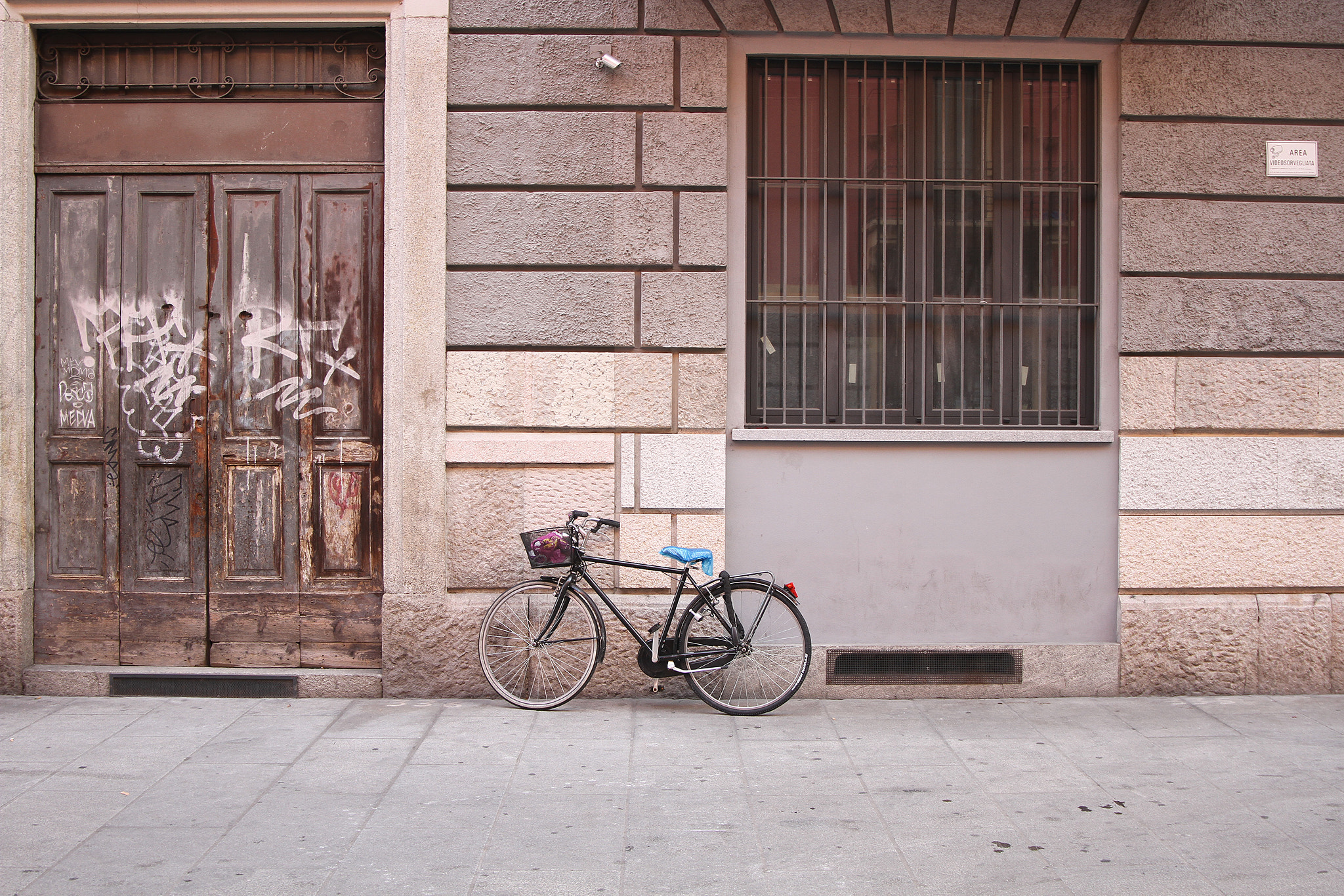 Canon EOS 7D + Canon EF 24-105mm F3.5-5.6 IS STM sample photo. Italian bicycle photography