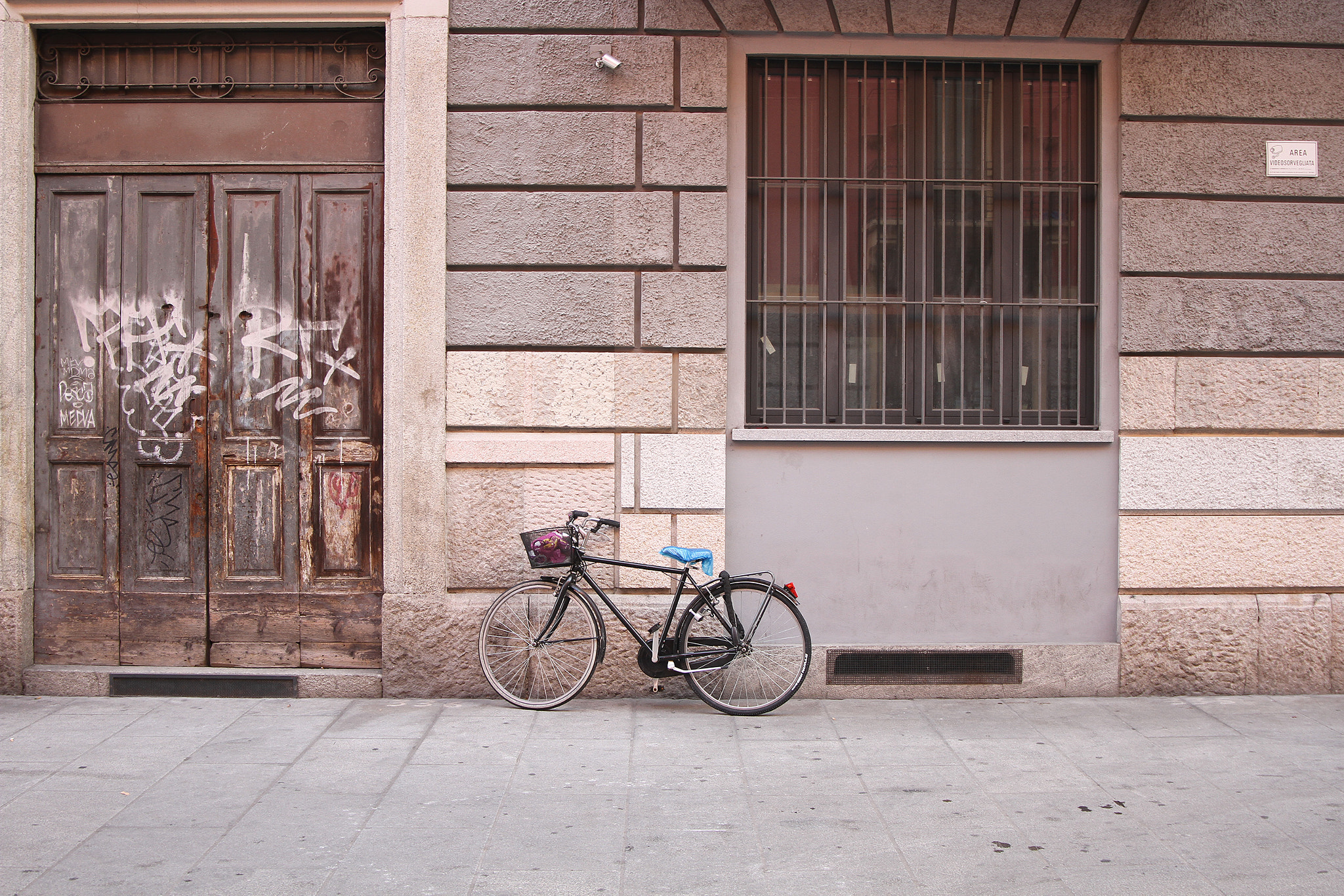 Canon EF 24-105mm F3.5-5.6 IS STM sample photo. Italian bicycle photography